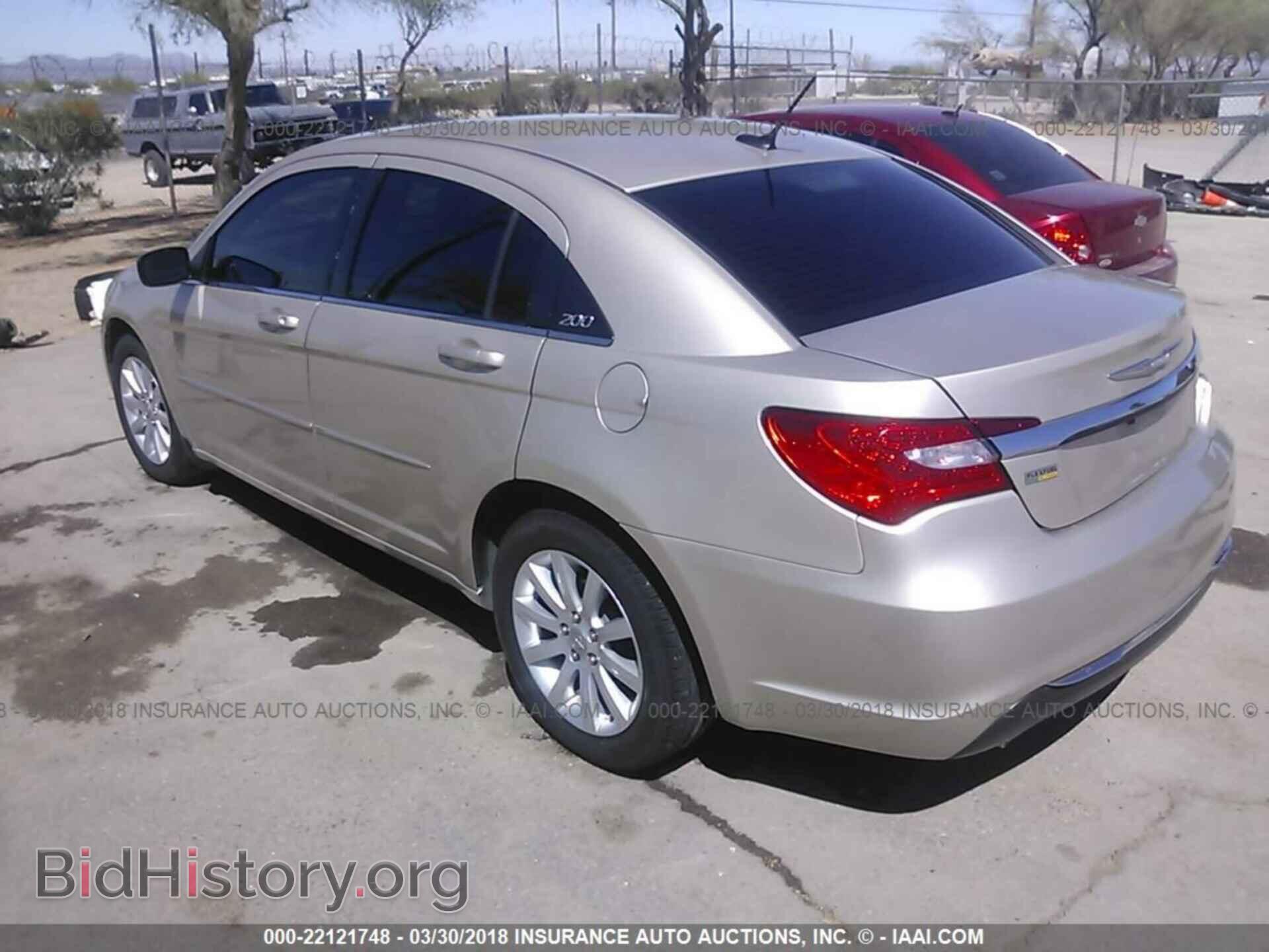 2013 Chrysler 200 - VIN: 1C3CCBBG2DN678496 - Photo 3