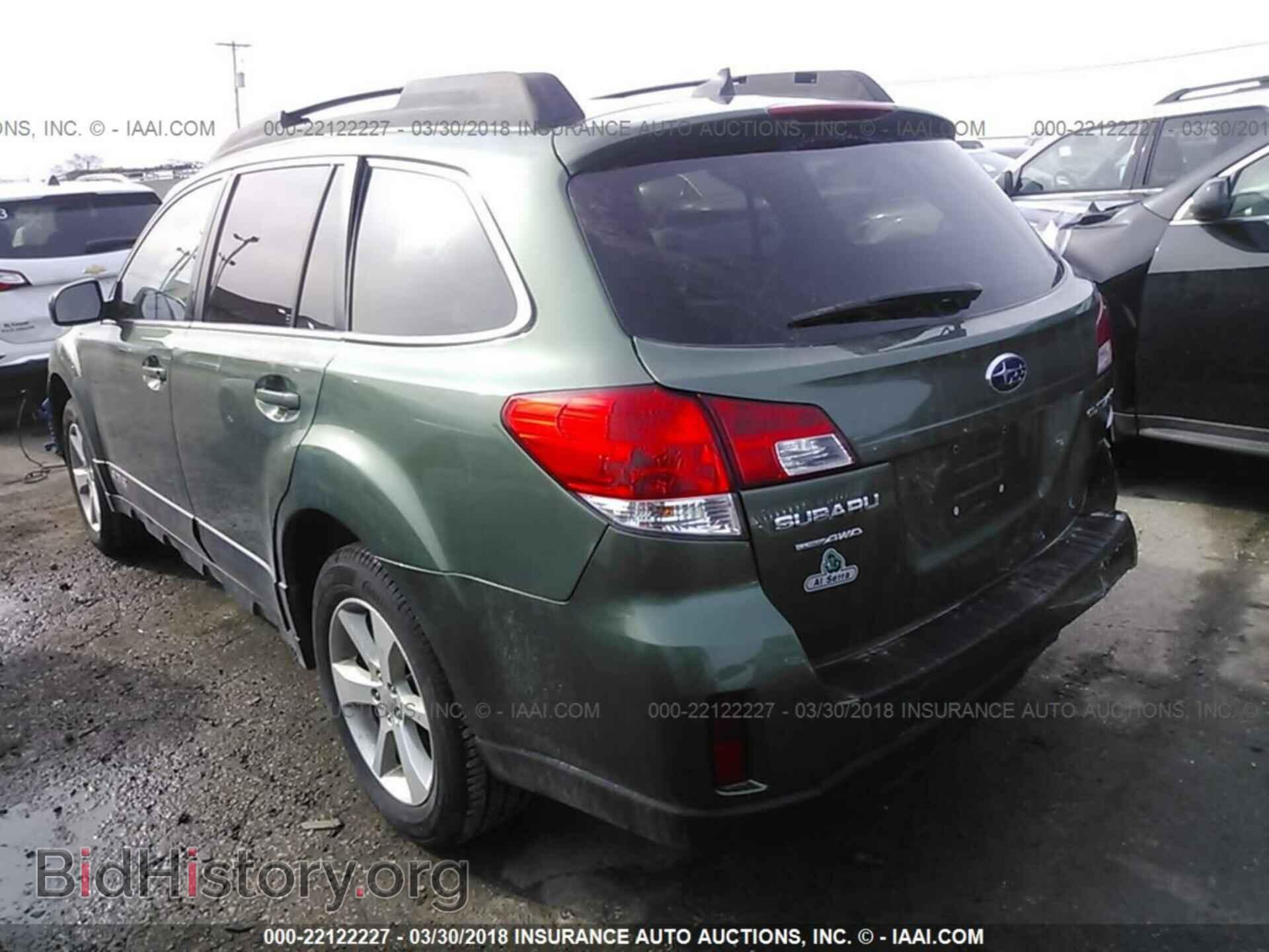 2014 Subaru Outback - VIN: 4S4BRCCC8E3265563 - Фото 3