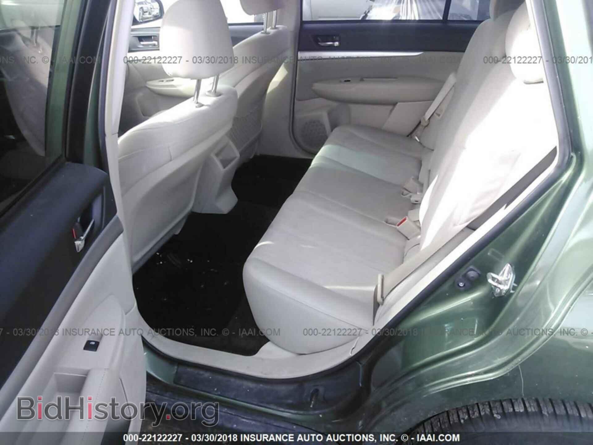 2014 Subaru Outback - VIN: 4S4BRCCC8E3265563 - Фото 8