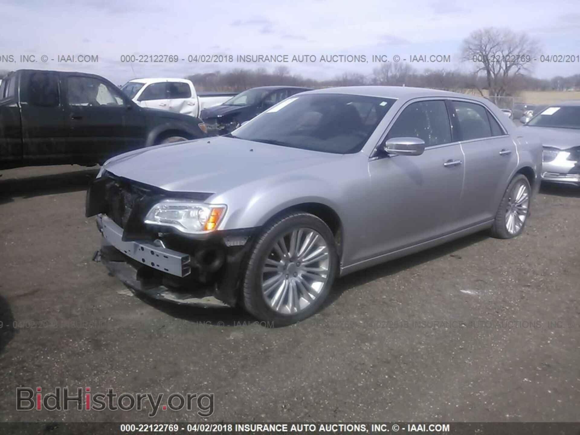 2011 CHRYSLER 300 - VIN: 2C3CA5CG3BH614091 - Фото 2