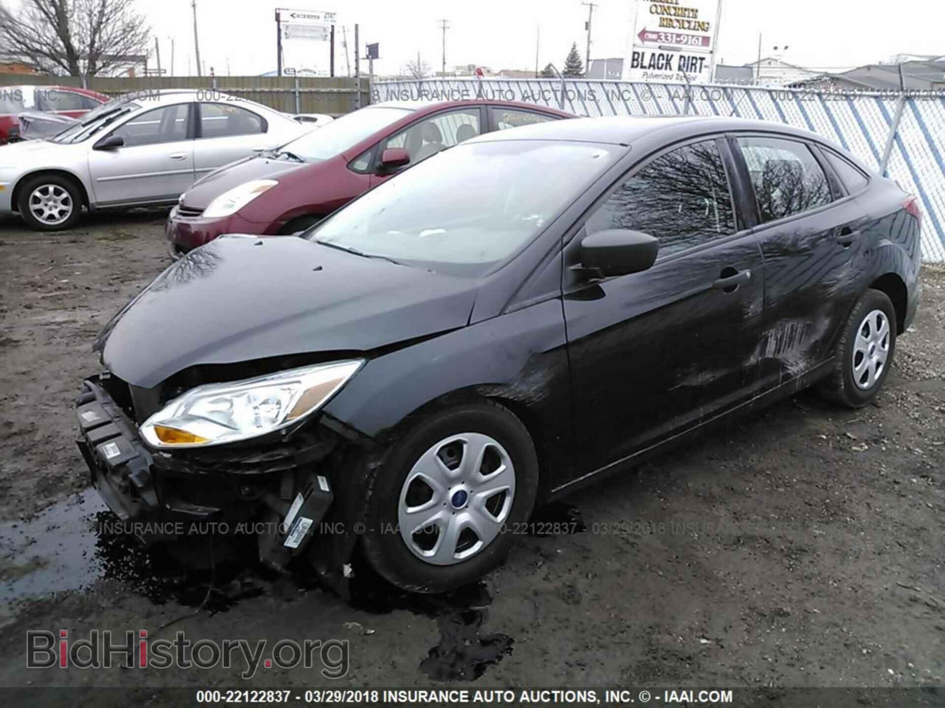2012 Ford Focus - VIN: 1FAHP3E2XCL127230 - Фото 2