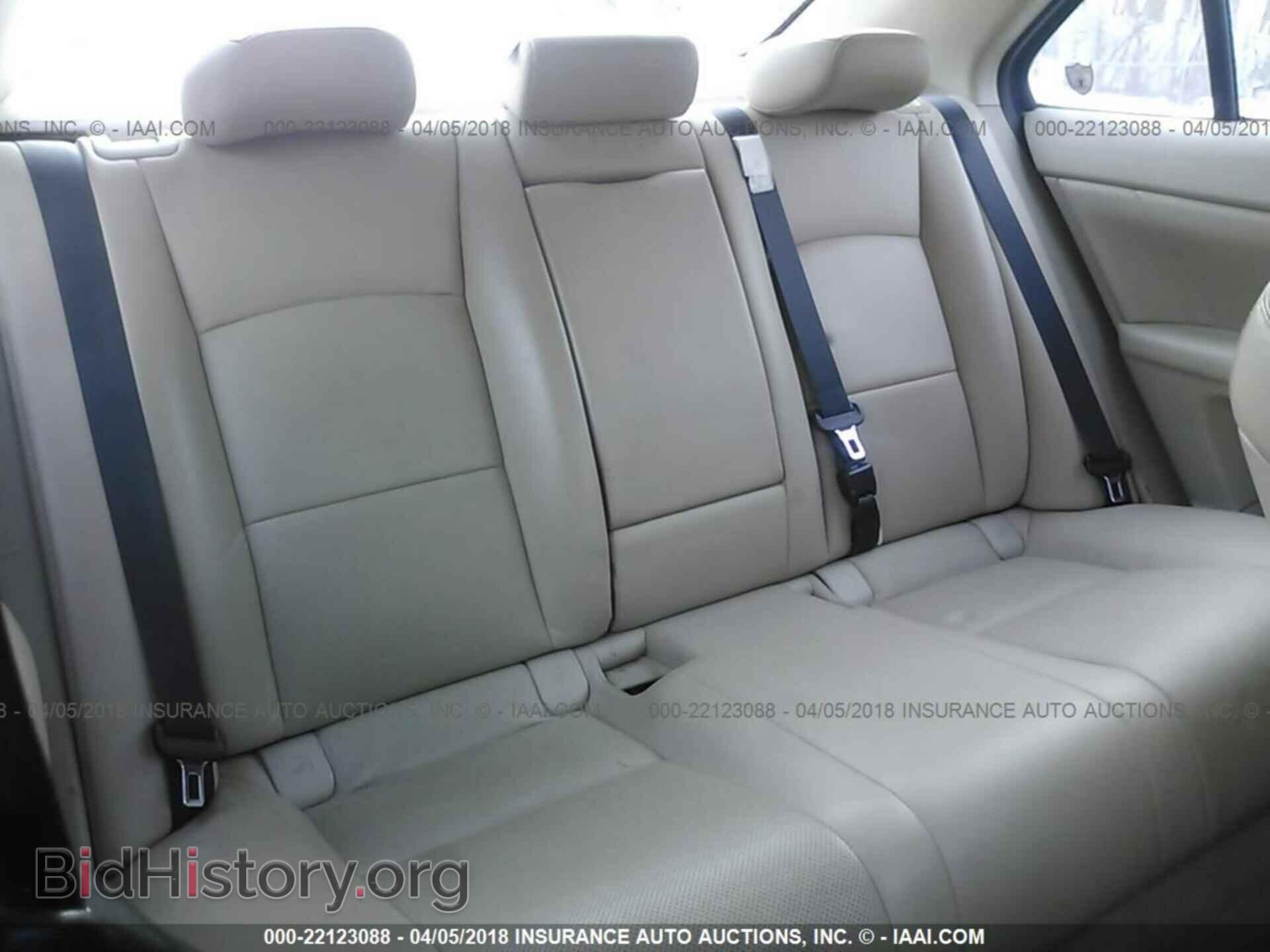 2011 Suzuki Kizashi - VIN: JS2RF9A82B6110780 - Photo 8