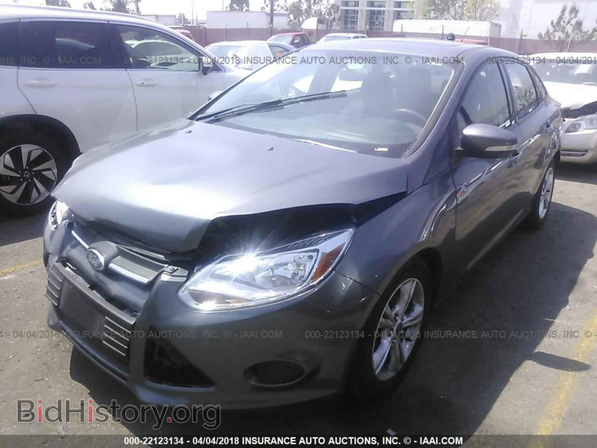 2013 Ford Focus - VIN: 1FADP3F23DL324920 - Фото 2