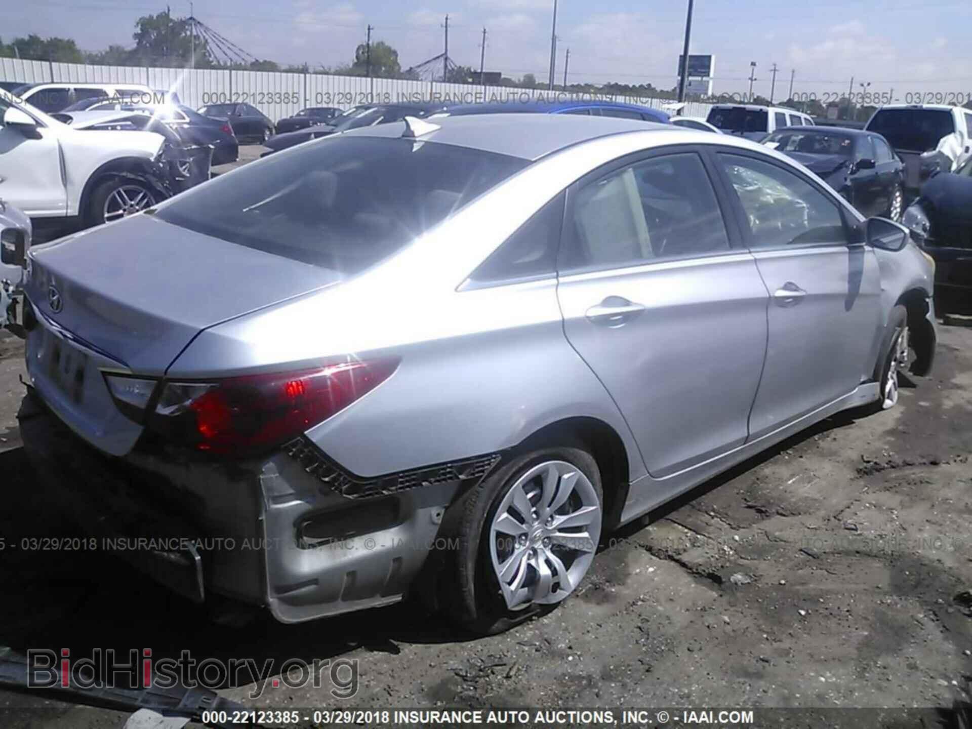 2012 Hyundai Sonata - VIN: 5NPEB4AC6CH331379 - Photo 4