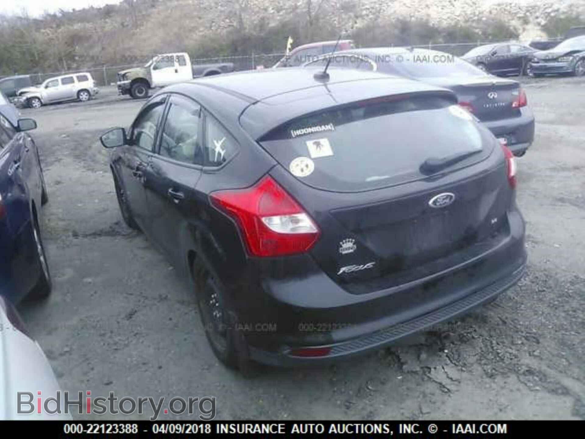 2012 Ford Focus - VIN: 1FAHP3K29CL166895 - Photo 3