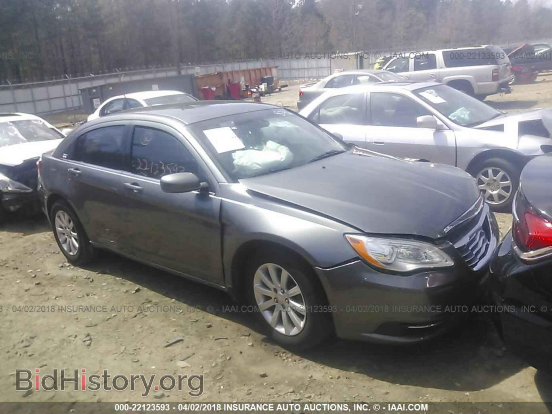 Photo 1C3CCBBB1DN578796 - Chrysler 200 2013