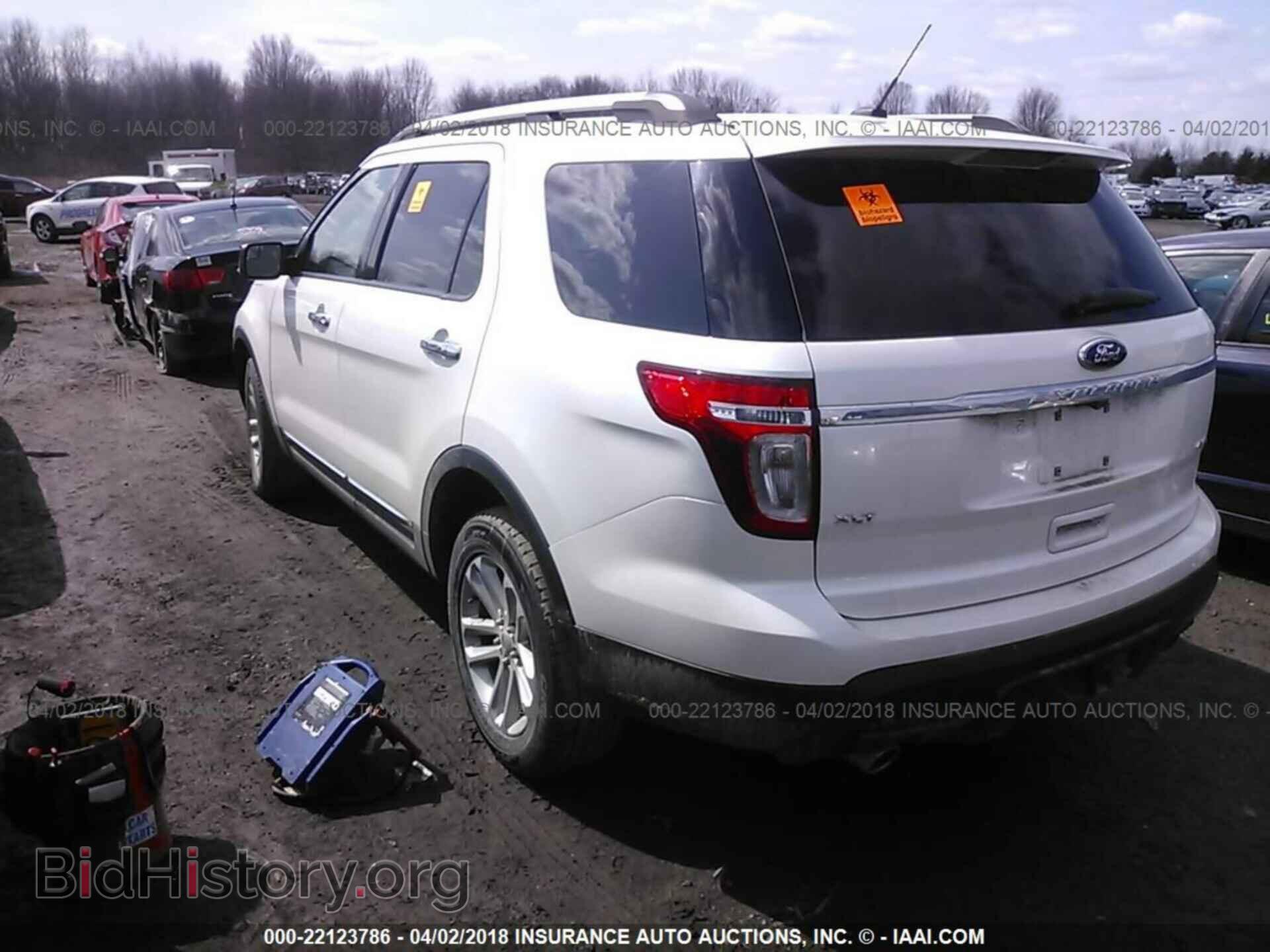 2014 Ford Explorer - VIN: 1FM5K8D84EGC54075 - Фото 3