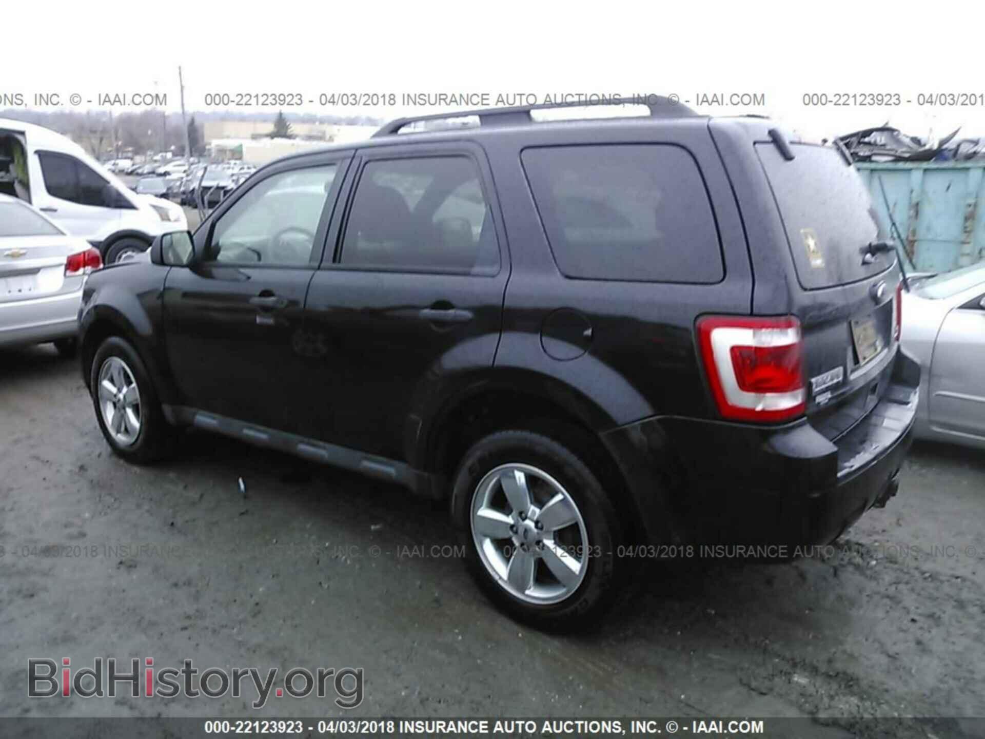 2012 Ford Escape - VIN: 1FMCU9DG1CKA32523 - Фото 3