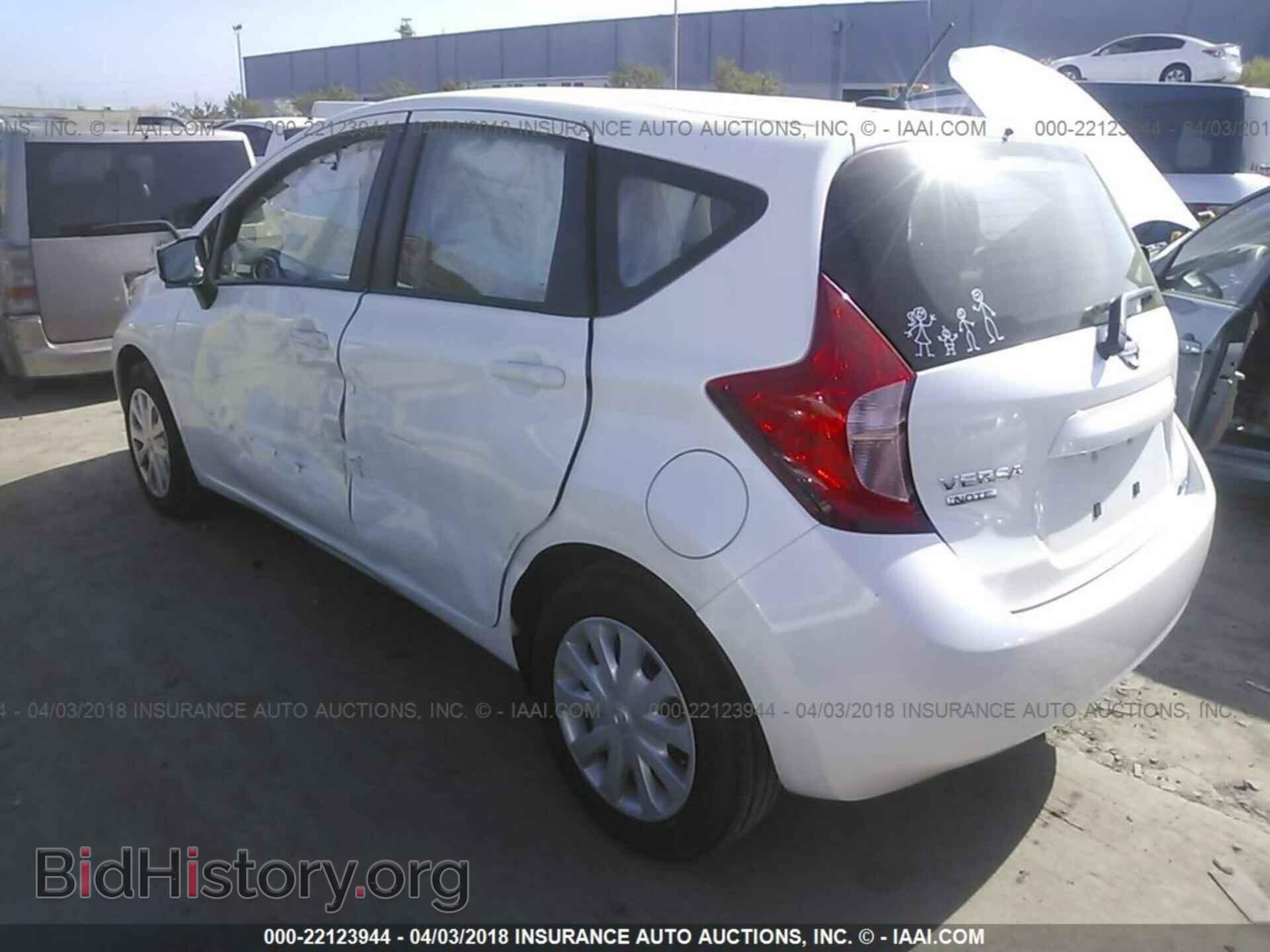 2016 Nissan Versa note - VIN: 3N1CE2CP3GL362245 - Фото 3