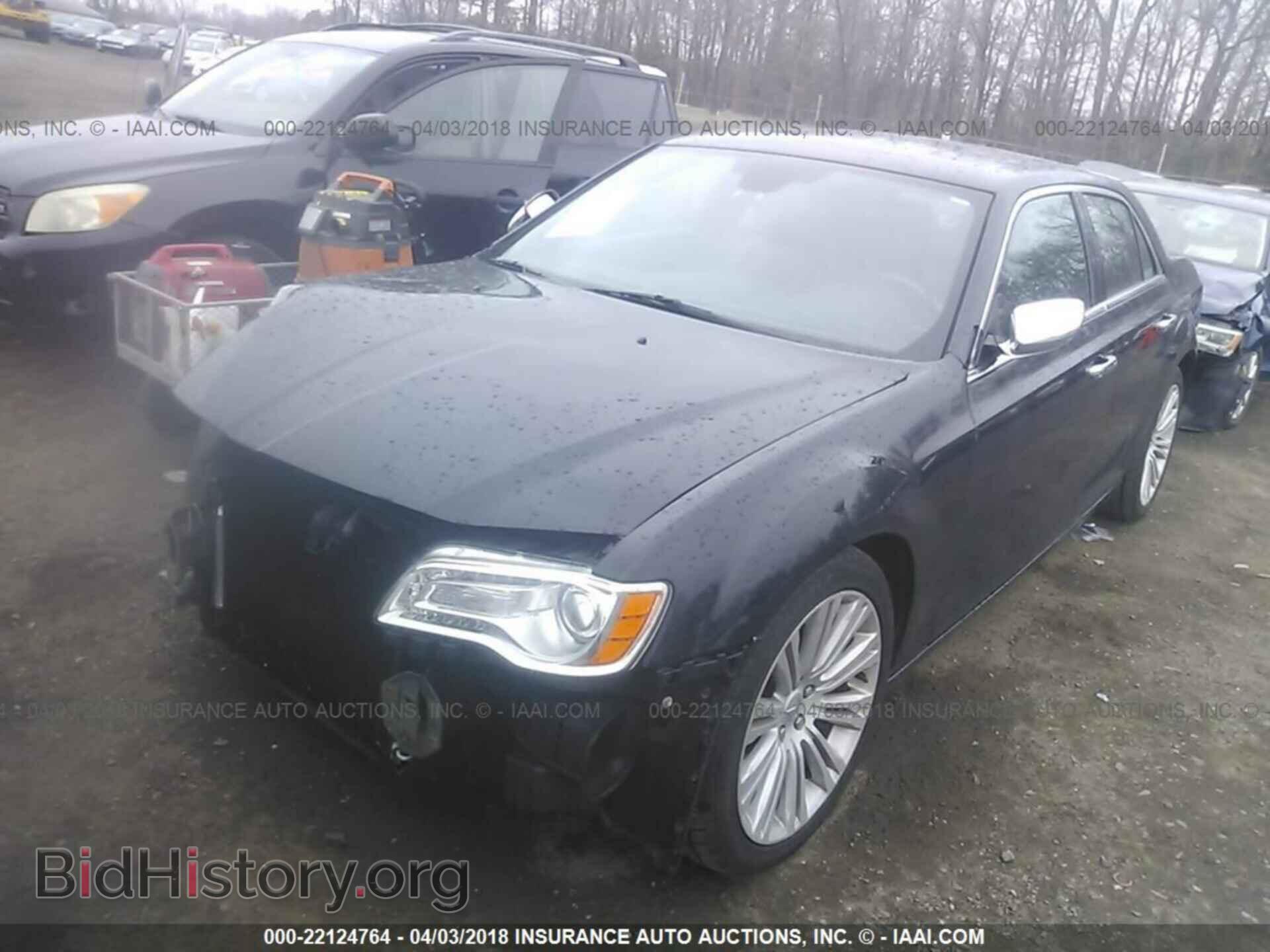 2012 Chrysler 300c - VIN: 2C3CCAET8CH188140 - Фото 2