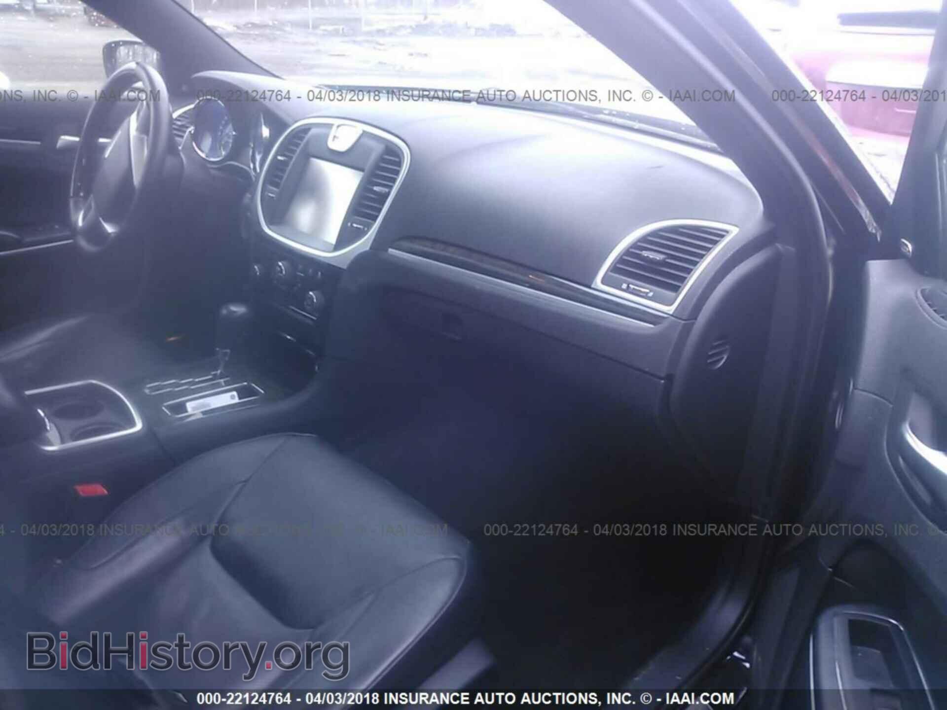 2012 Chrysler 300c - VIN: 2C3CCAET8CH188140 - Фото 5
