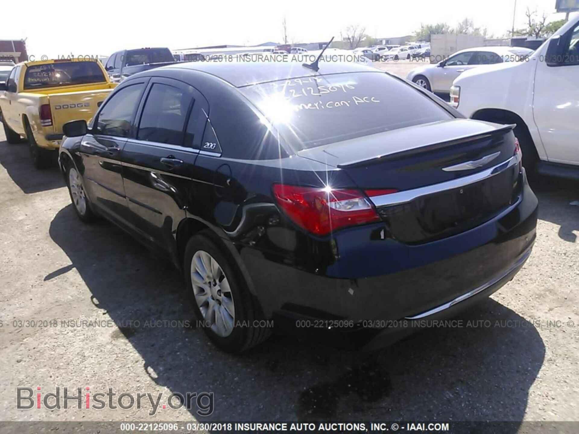 2012 Chrysler 200 - VIN: 1C3CCBAB6CN207682 - Фото 3