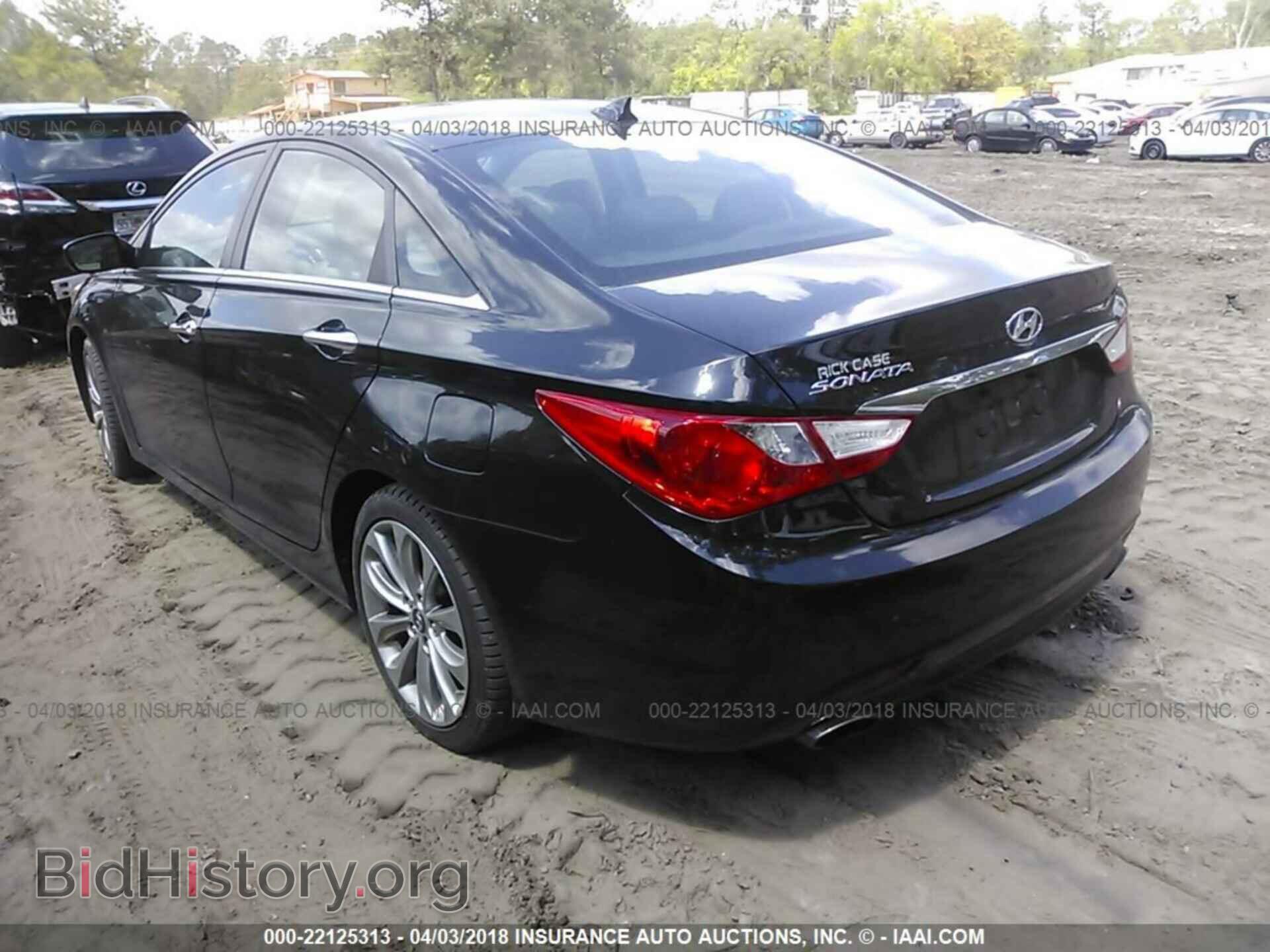 2012 Hyundai Sonata - VIN: 5NPEC4AC7CH455660 - Photo 3