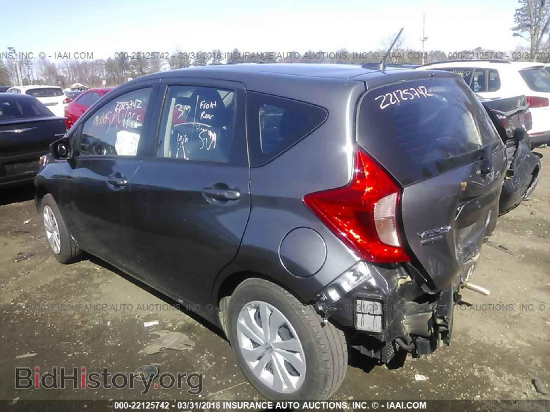 2017 Nissan Versa note - VIN: 3N1CE2CP9HL358637 - Photo 3