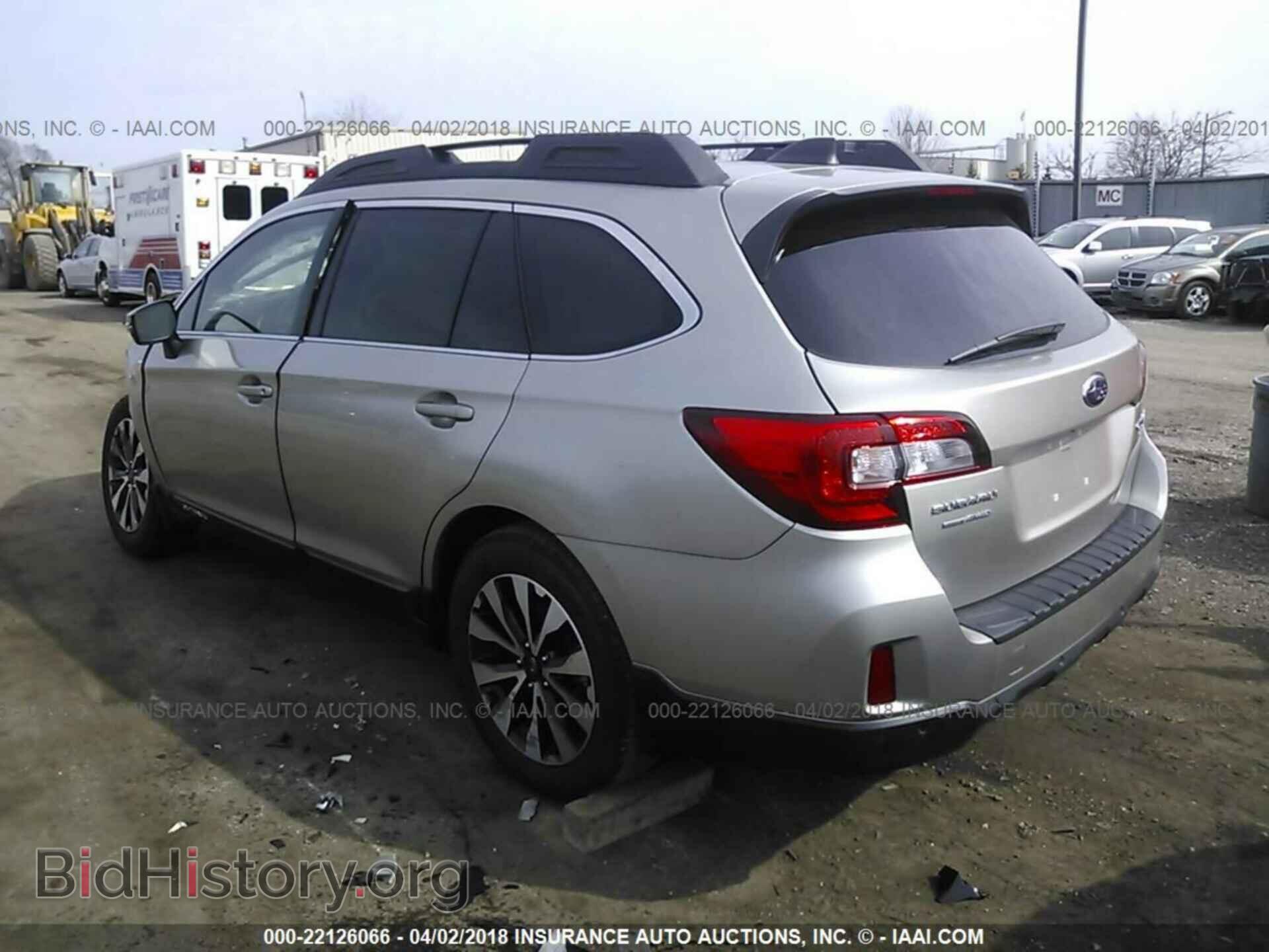 2017 Subaru Outback - VIN: 4S4BSANC7H3324239 - Фото 3