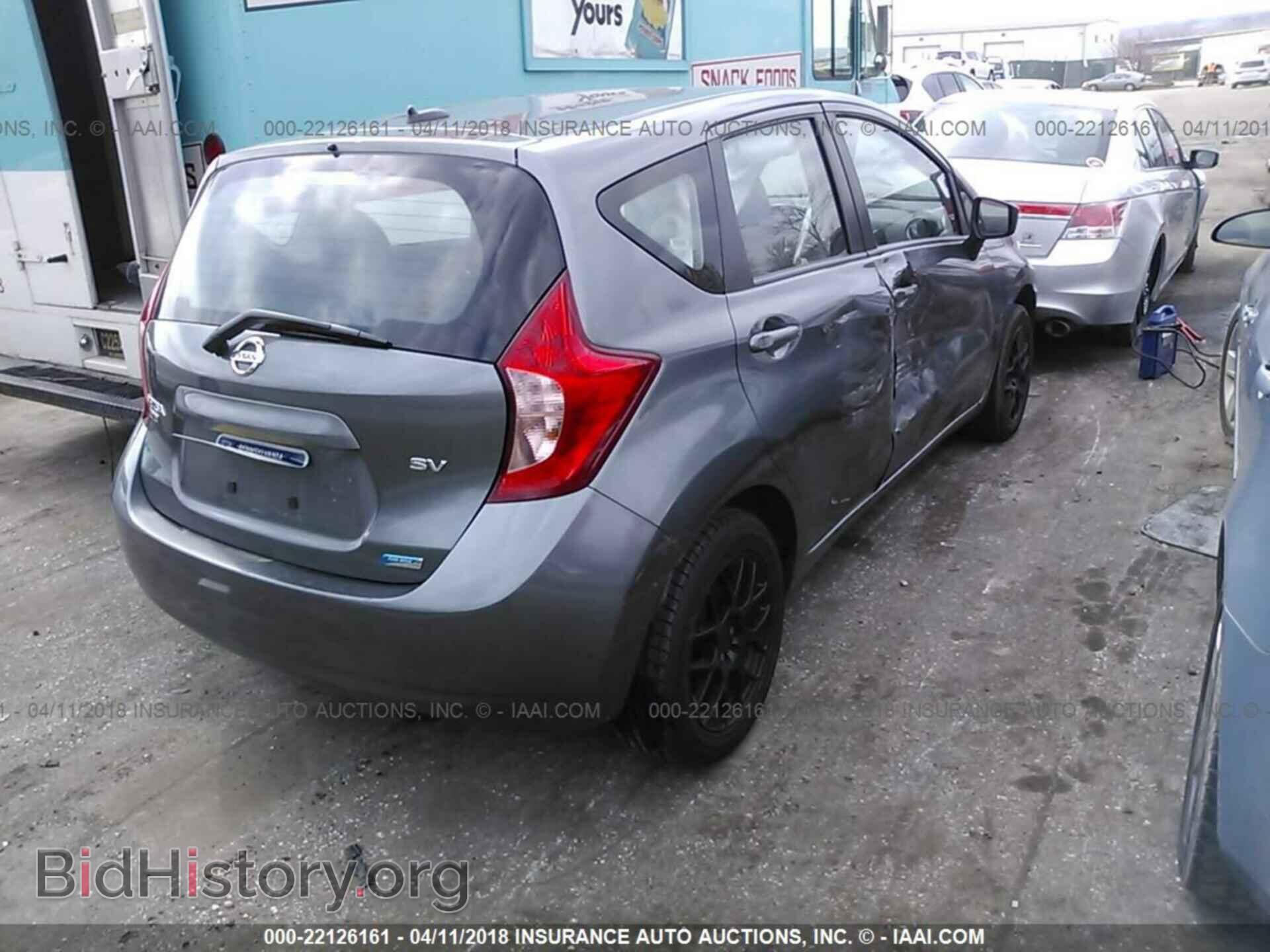 2016 Nissan Versa note - VIN: 3N1CE2CP3GL356574 - Photo 4
