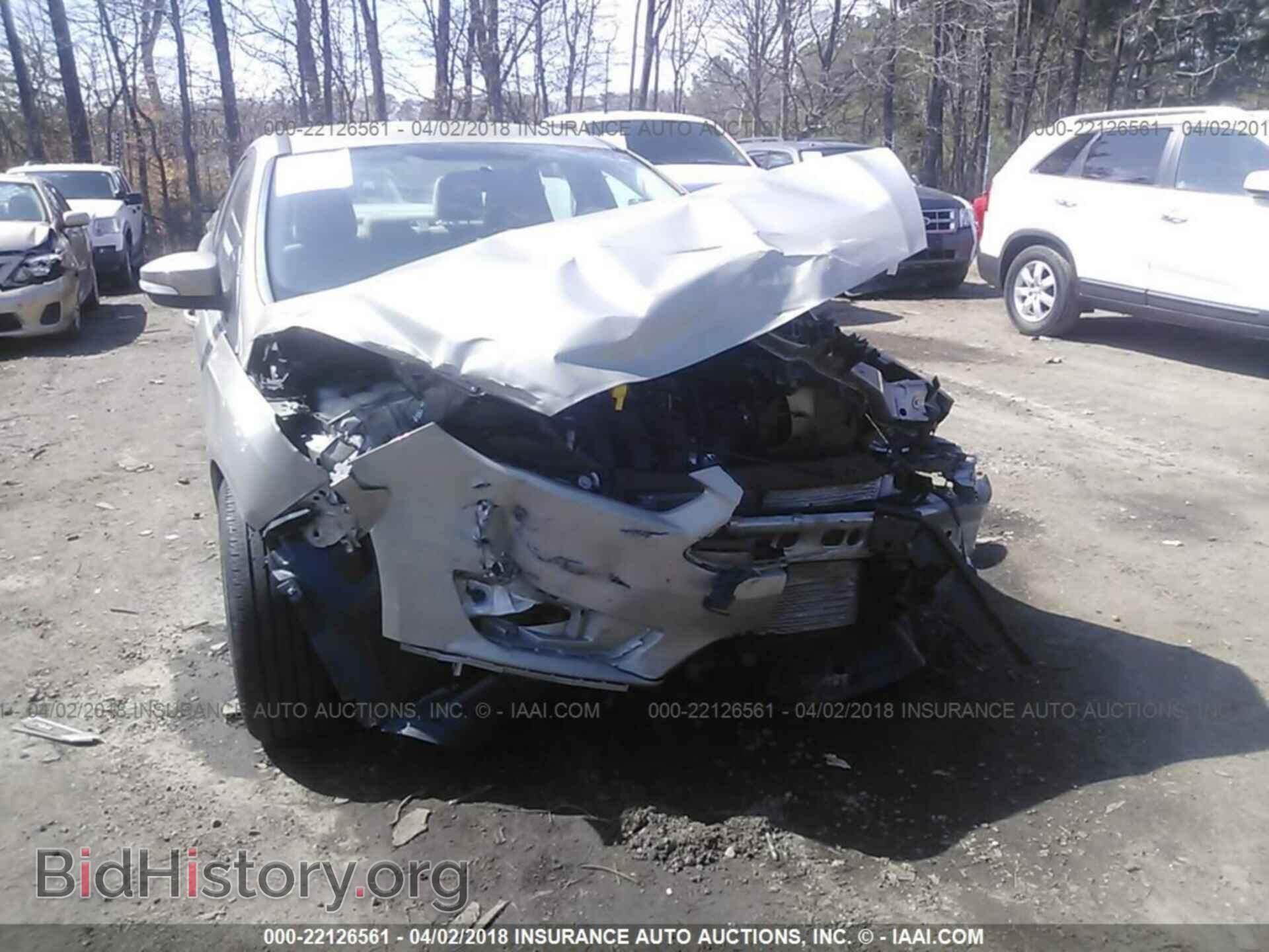 2016 Ford Focus - VIN: 1FADP3F27GL365331 - Photo 6