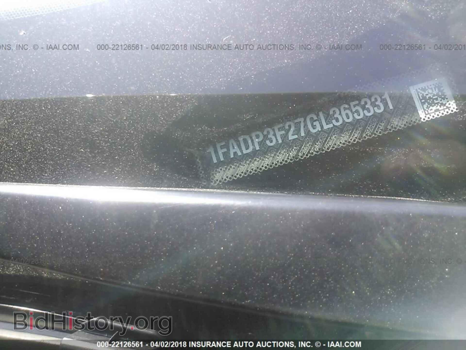 2016 Ford Focus - VIN: 1FADP3F27GL365331 - Photo 9