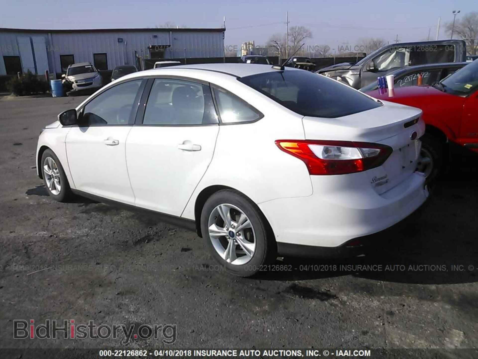 2014 Ford Focus - VIN: 1FADP3F22EL390506 - Photo 3