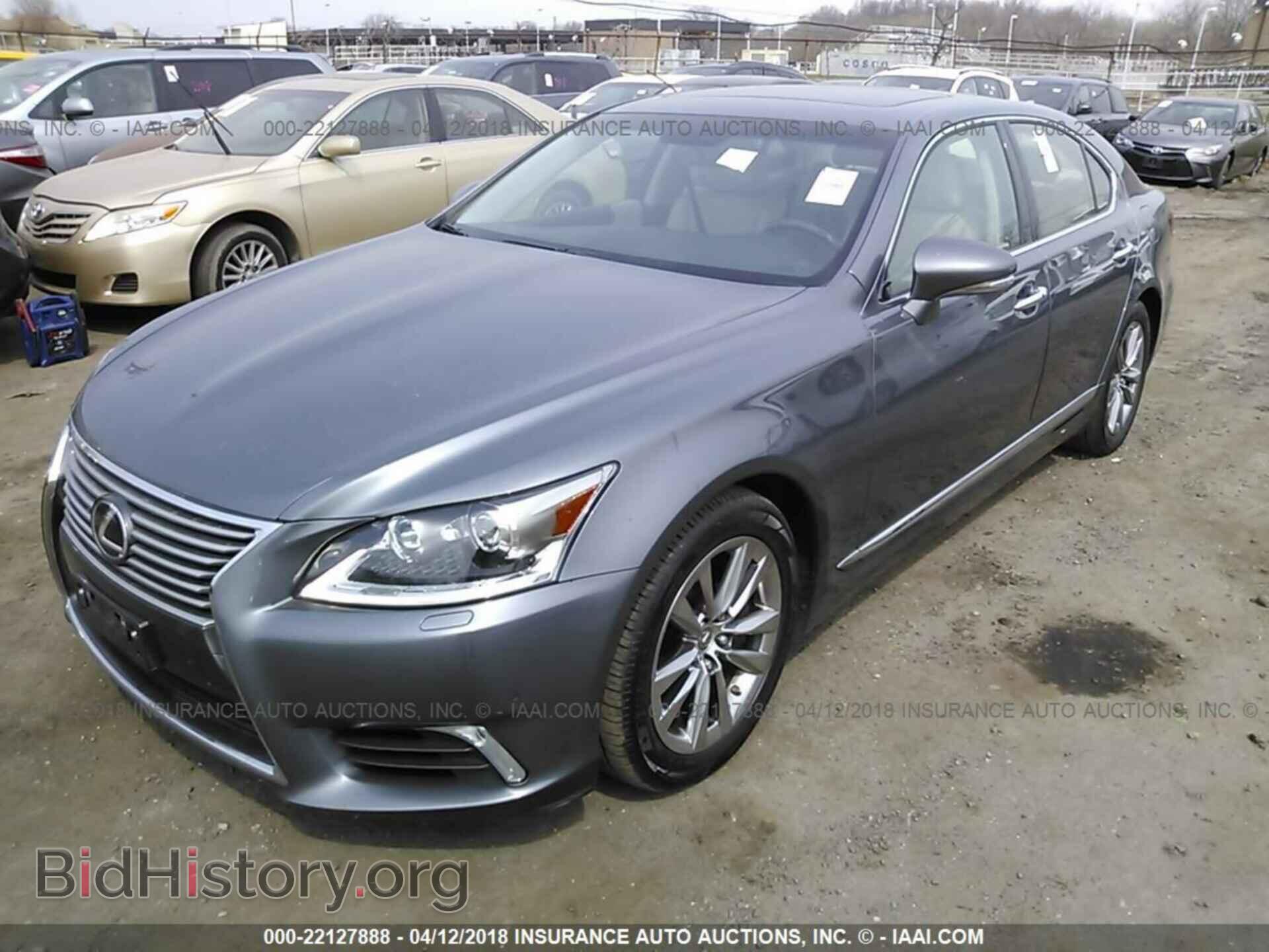 2015 Lexus Ls - VIN: JTHCL5EF6F5023629 - Photo 2