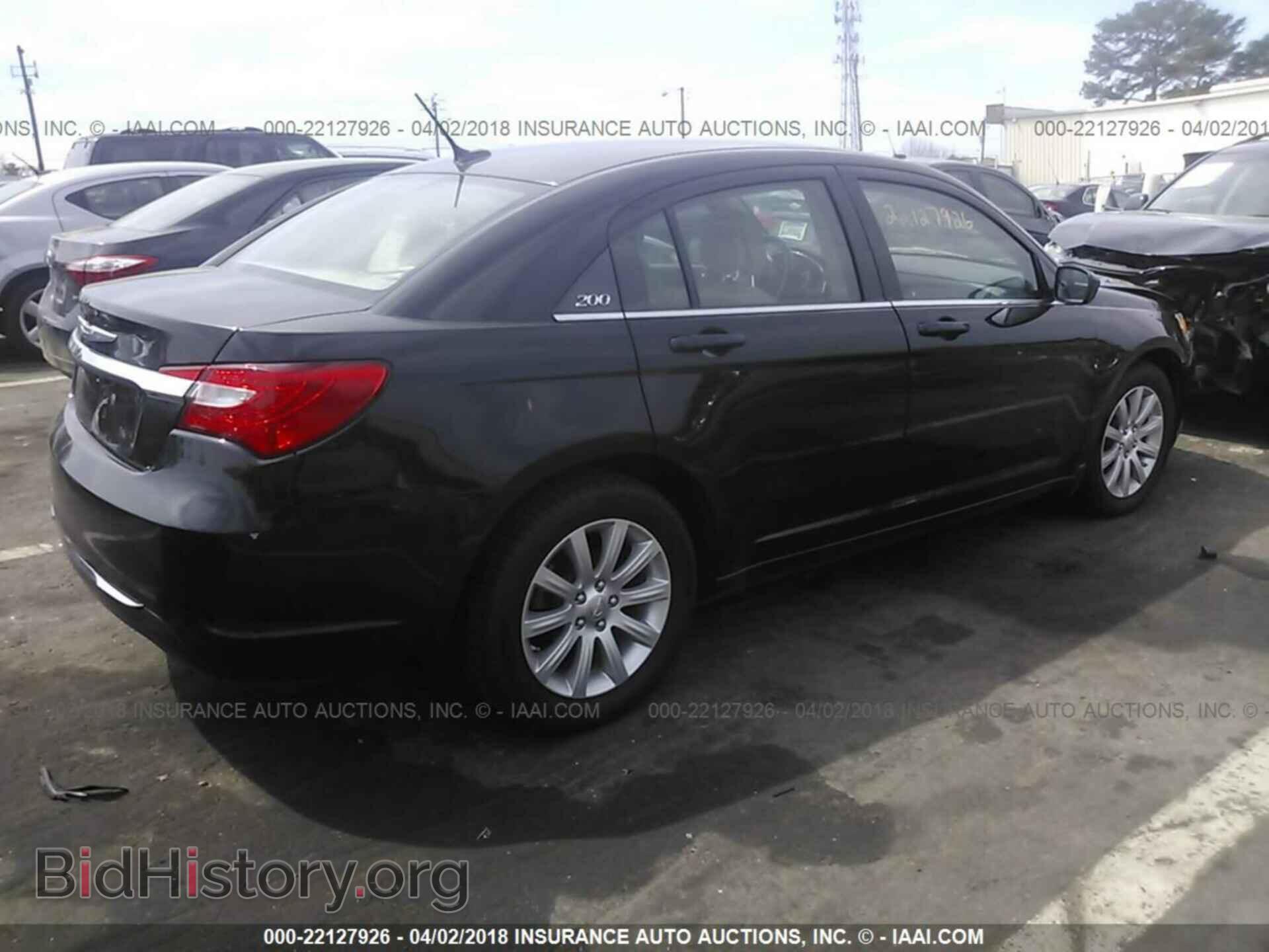 2013 Chrysler 200 - VIN: 1C3CCBBG3DN528090 - Photo 4