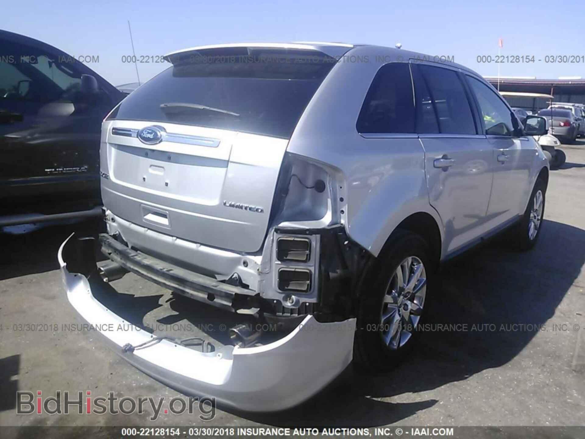 2011 Ford Edge - VIN: 2FMDK3KC8BBA81864 - Photo 4