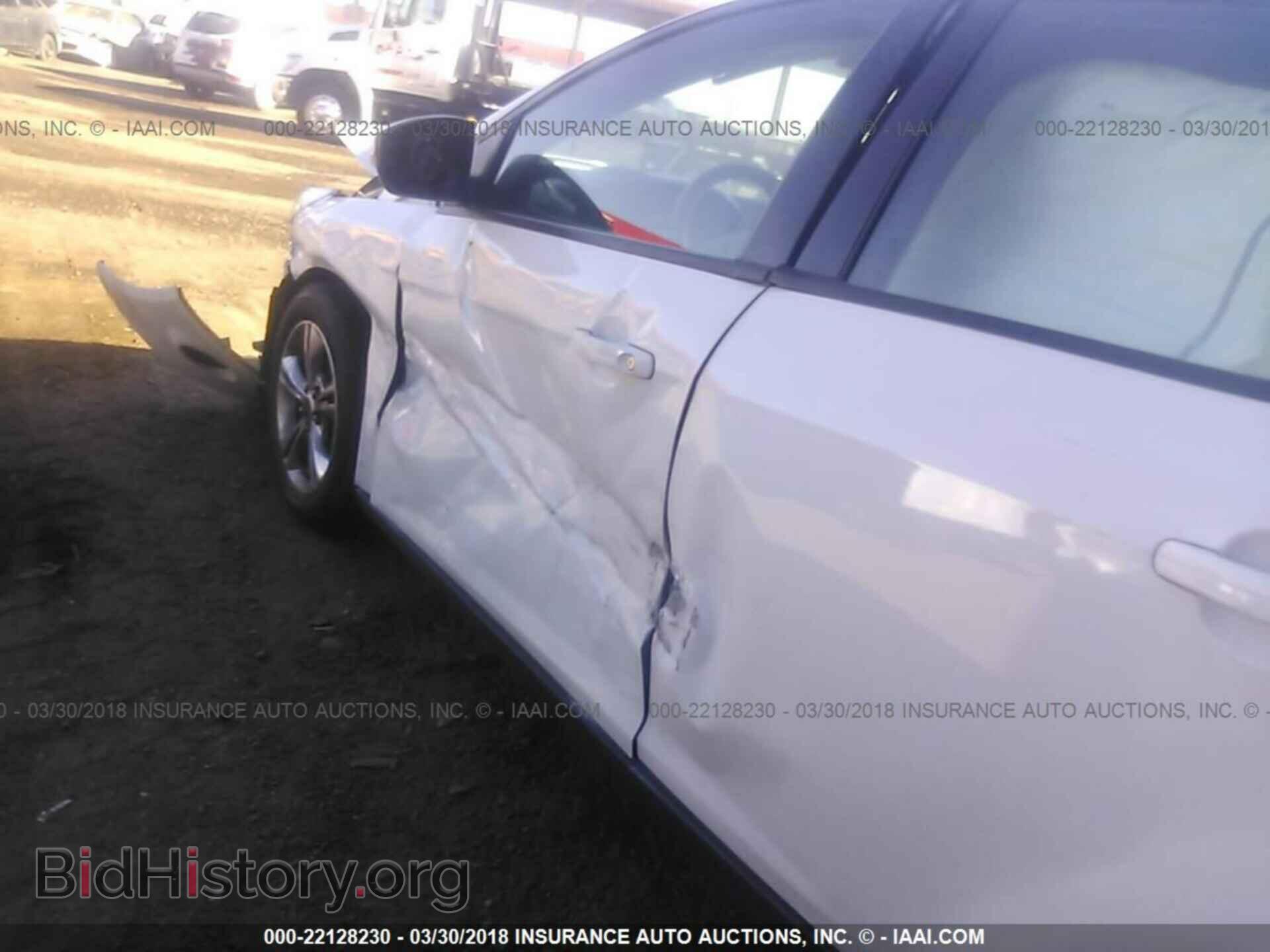 2014 Ford Focus - VIN: 1FADP3F21EL242038 - Photo 6