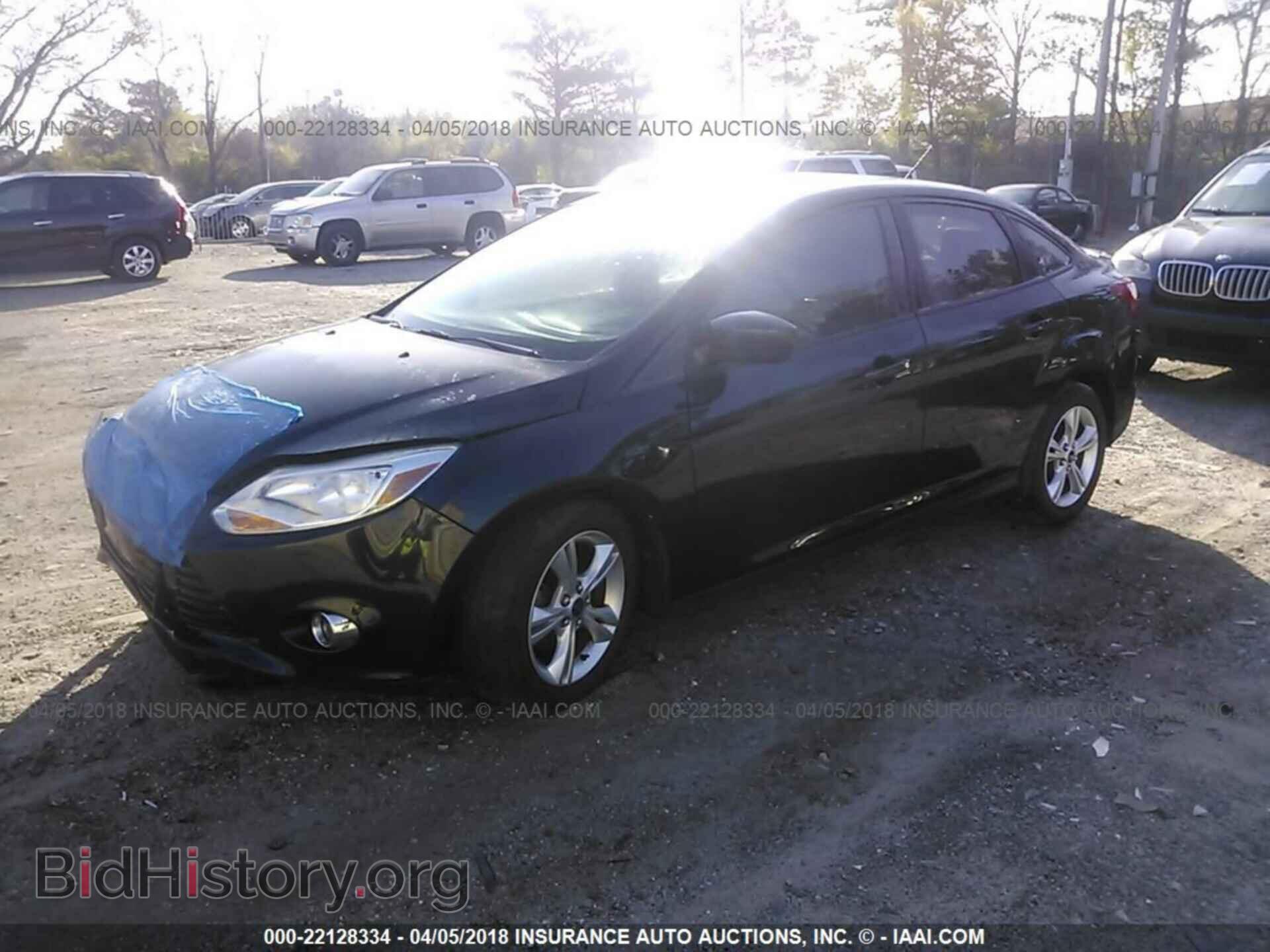 2012 Ford Focus - VIN: 1FAHP3F2XCL342752 - Photo 2