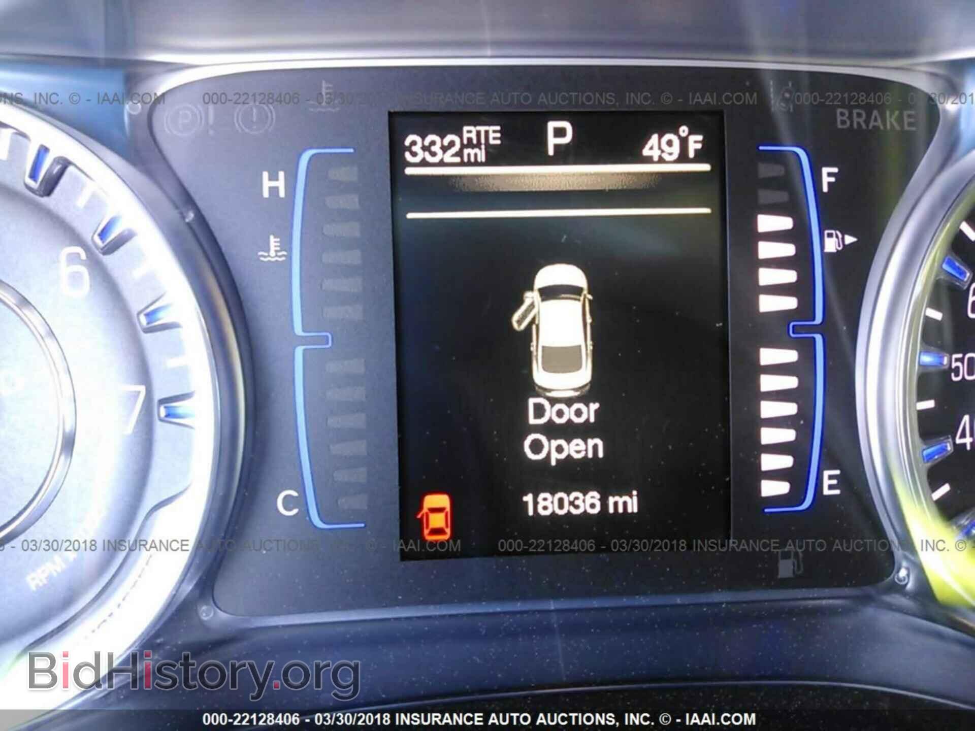 2016 Chrysler 200 - VIN: 1C3CCCAB7GN171996 - Photo 7