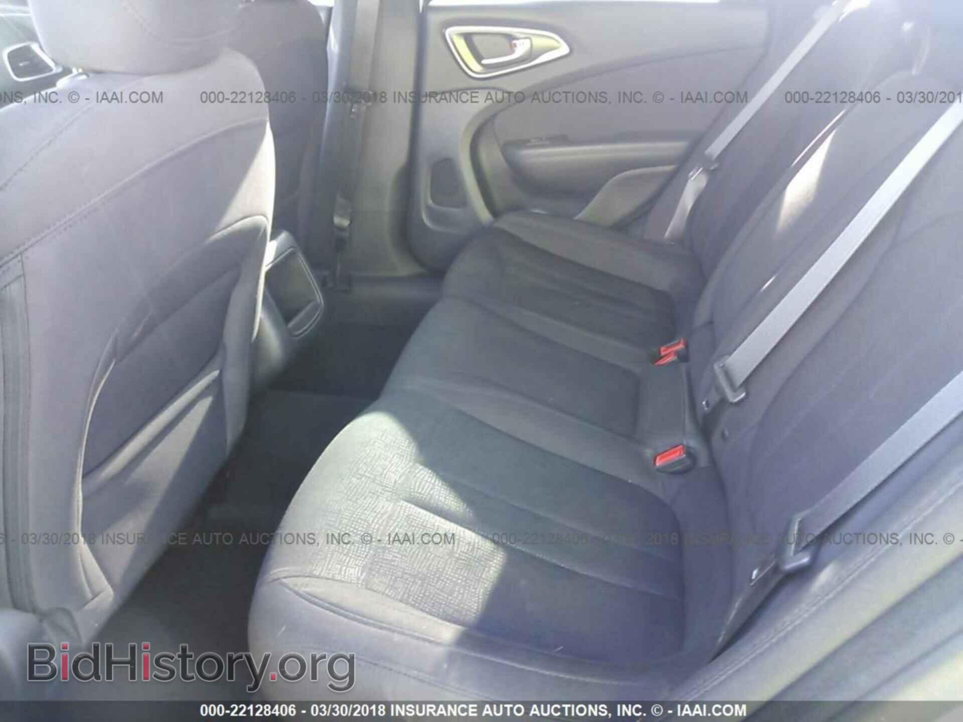 2016 Chrysler 200 - VIN: 1C3CCCAB7GN171996 - Photo 8
