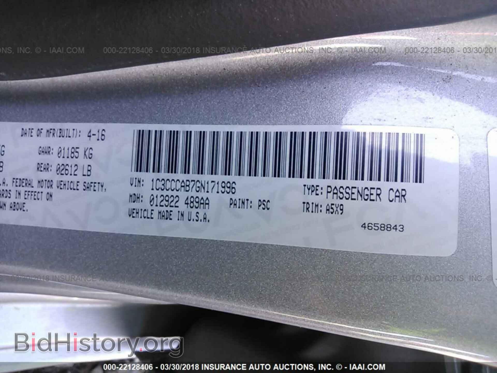 2016 Chrysler 200 - VIN: 1C3CCCAB7GN171996 - Photo 9