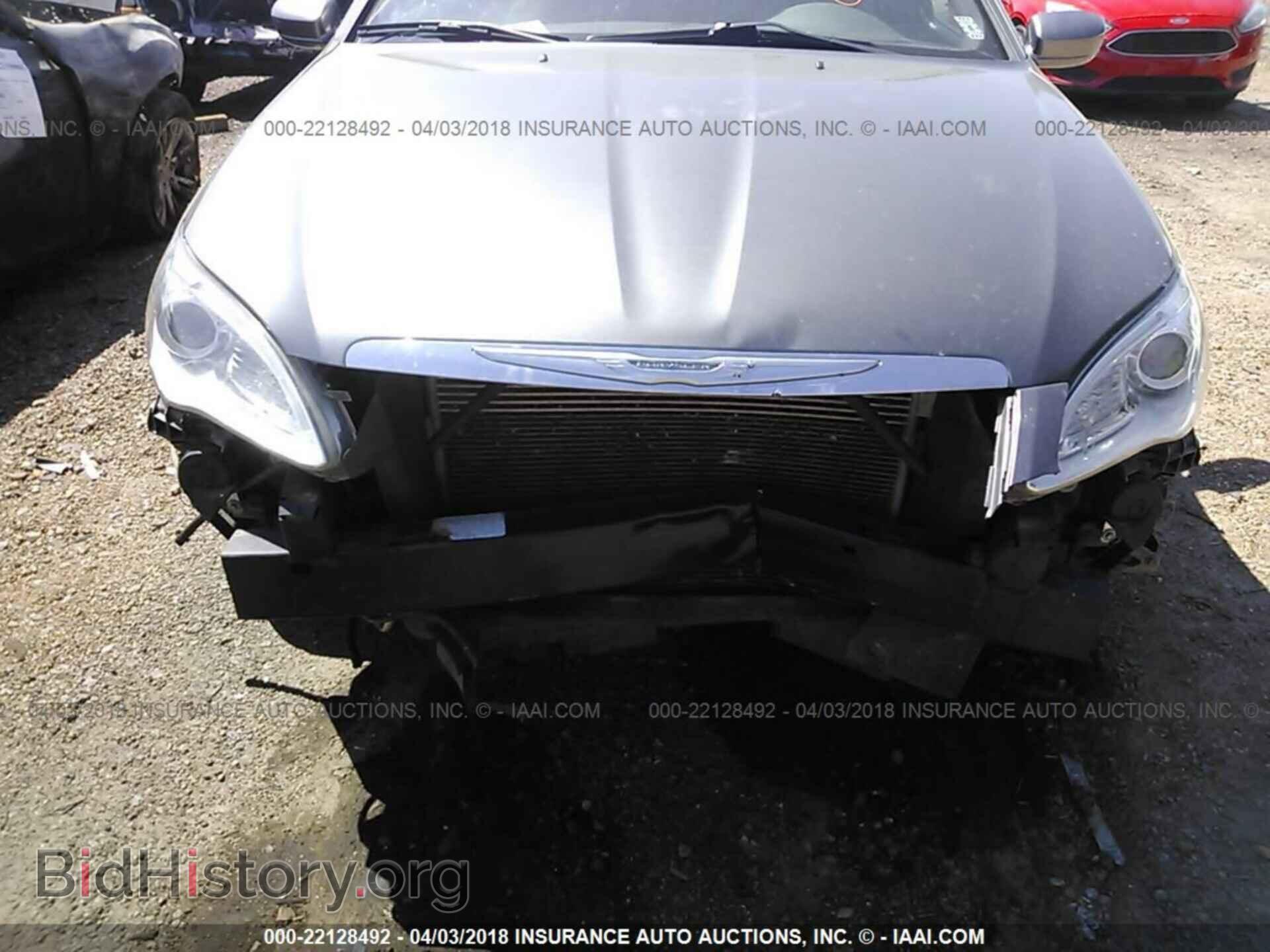 2013 Chrysler 200 - VIN: 1C3CCBAB9DN585609 - Photo 6