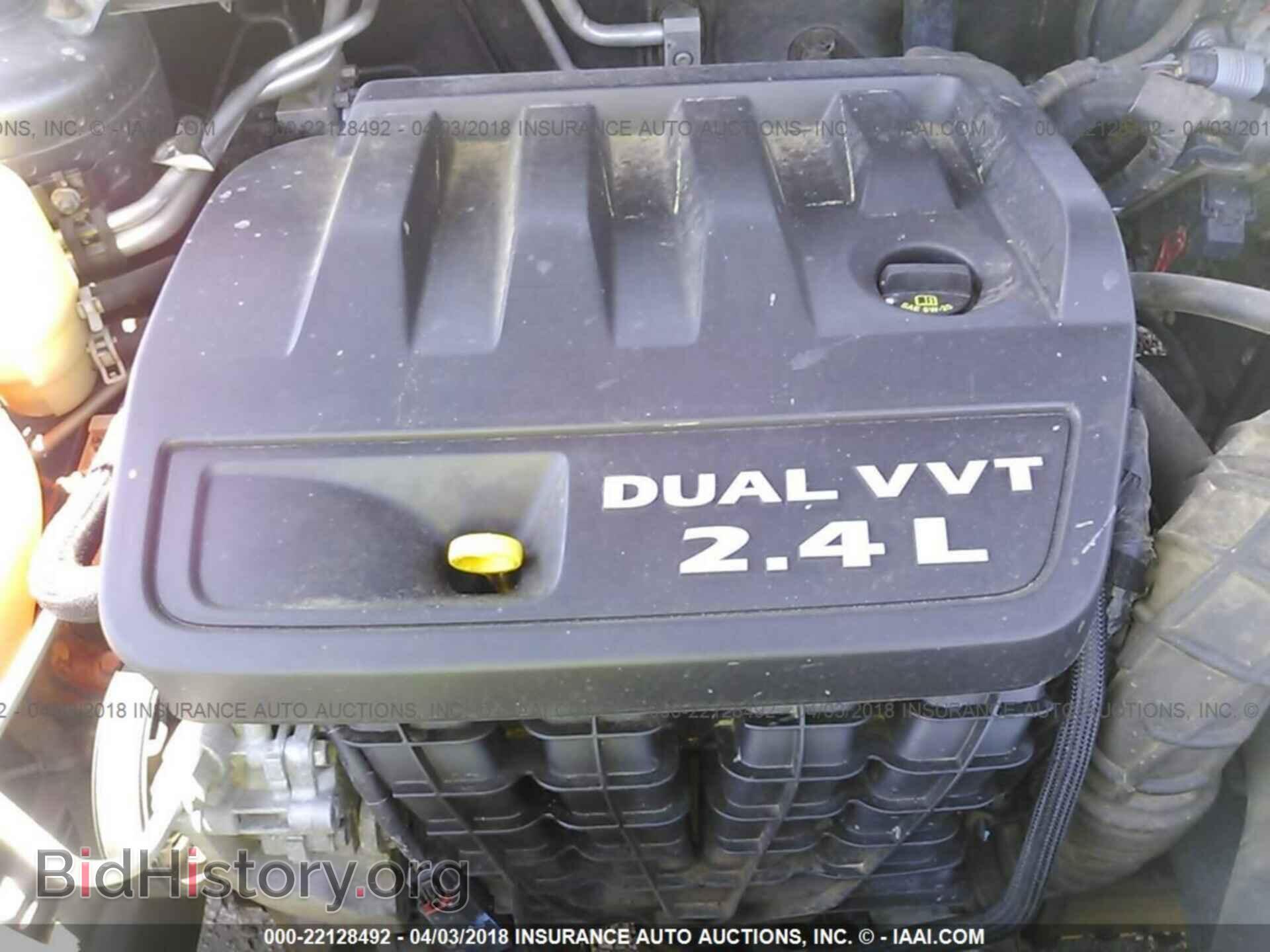 2013 Chrysler 200 - VIN: 1C3CCBAB9DN585609 - Photo 10