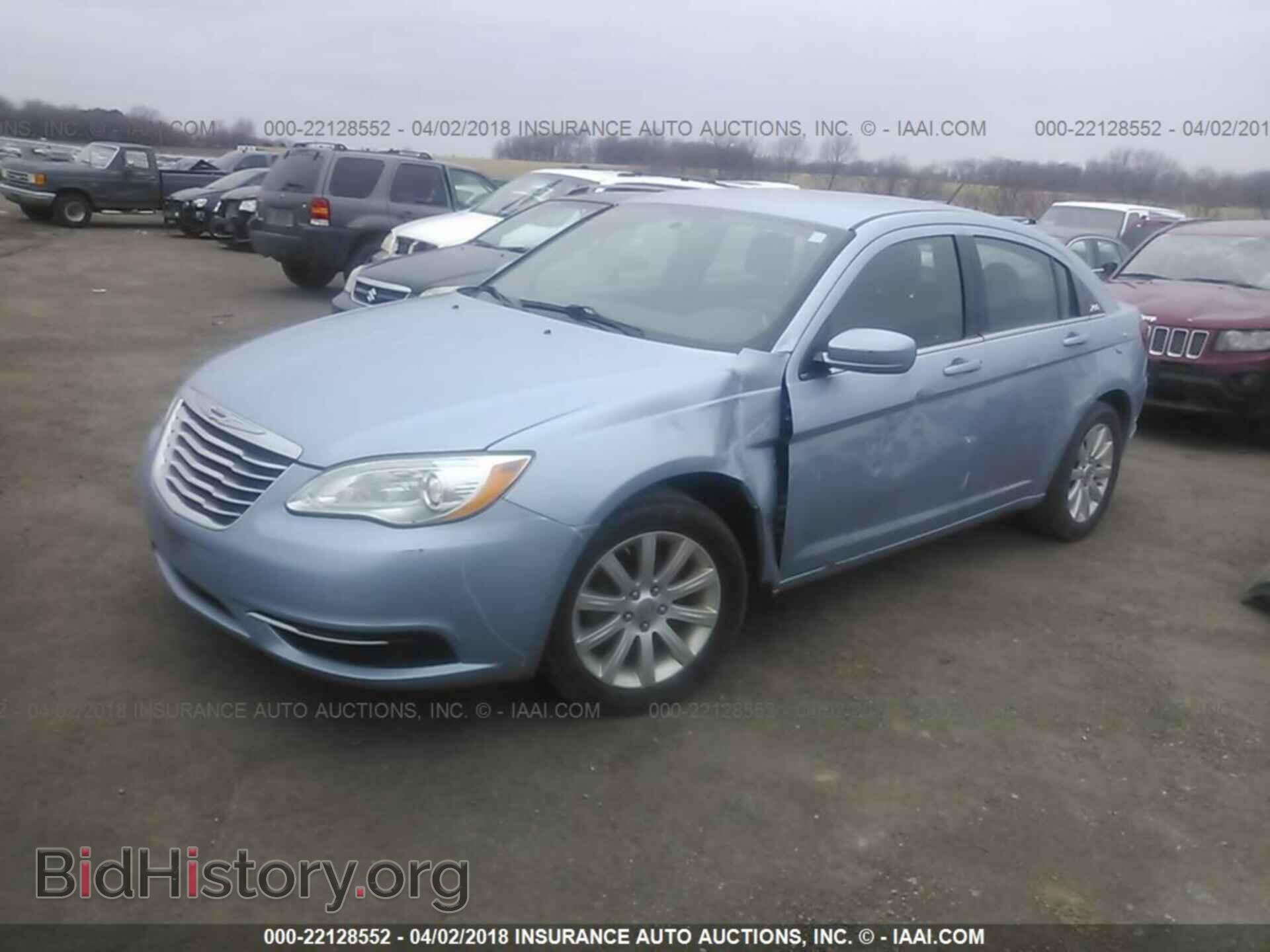 2012 Chrysler 200 - VIN: 1C3CCBBB4CN138344 - Фото 2