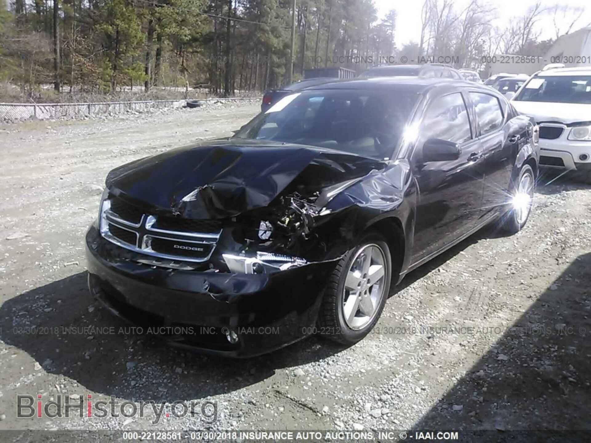 2011 Dodge Avenger - VIN: 1B3BD2FG7BN515114 - Фото 2