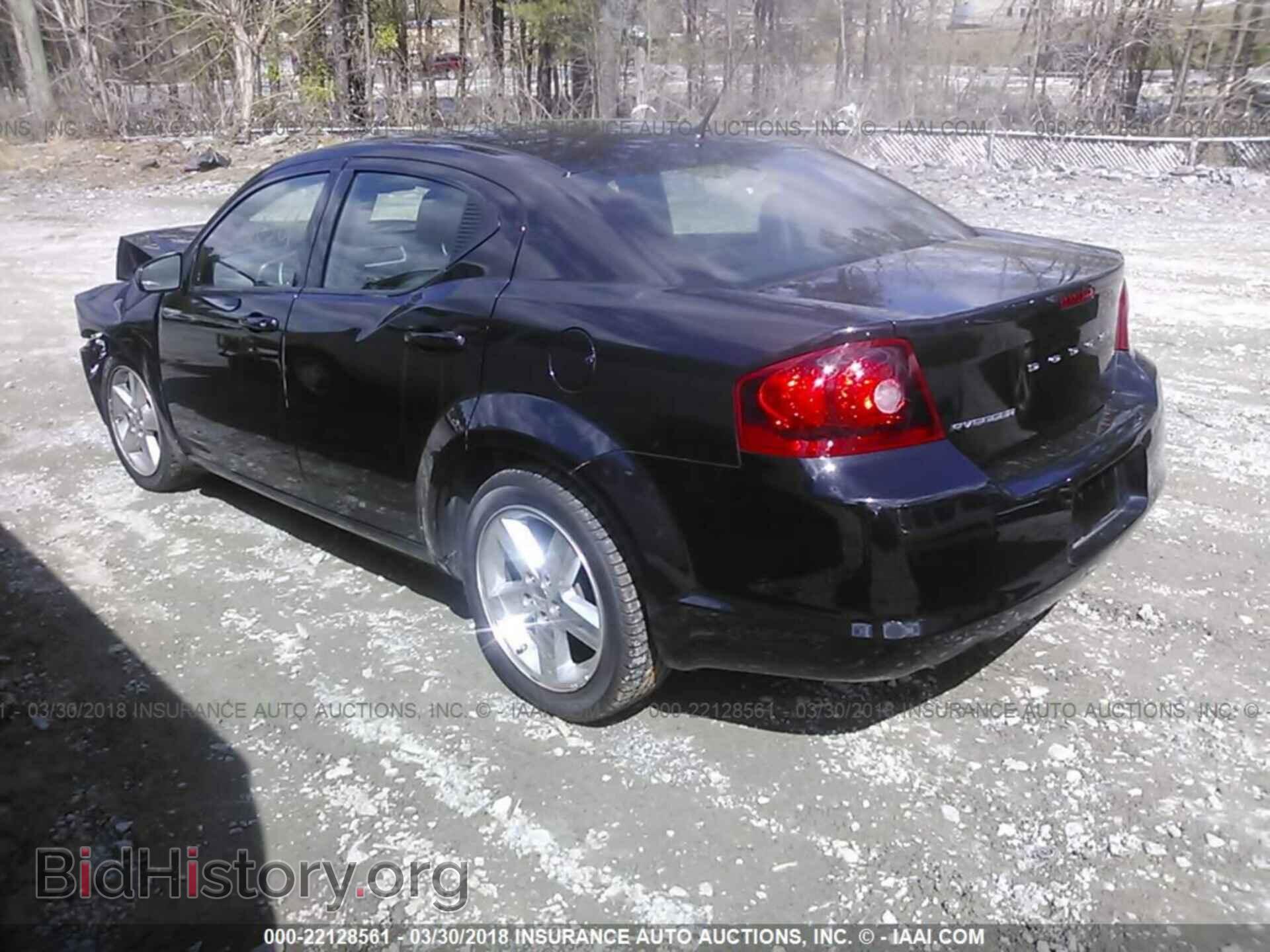 2011 Dodge Avenger - VIN: 1B3BD2FG7BN515114 - Фото 3
