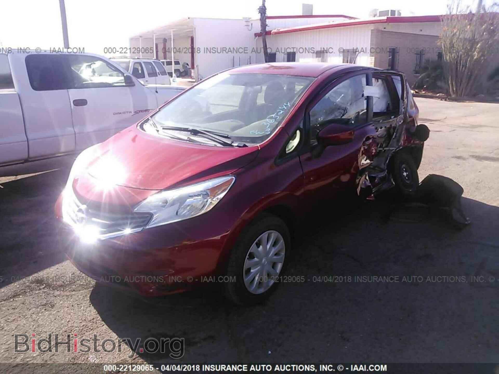 2016 Nissan Versa note - VIN: 3N1CE2CP5GL365244 - Фото 2
