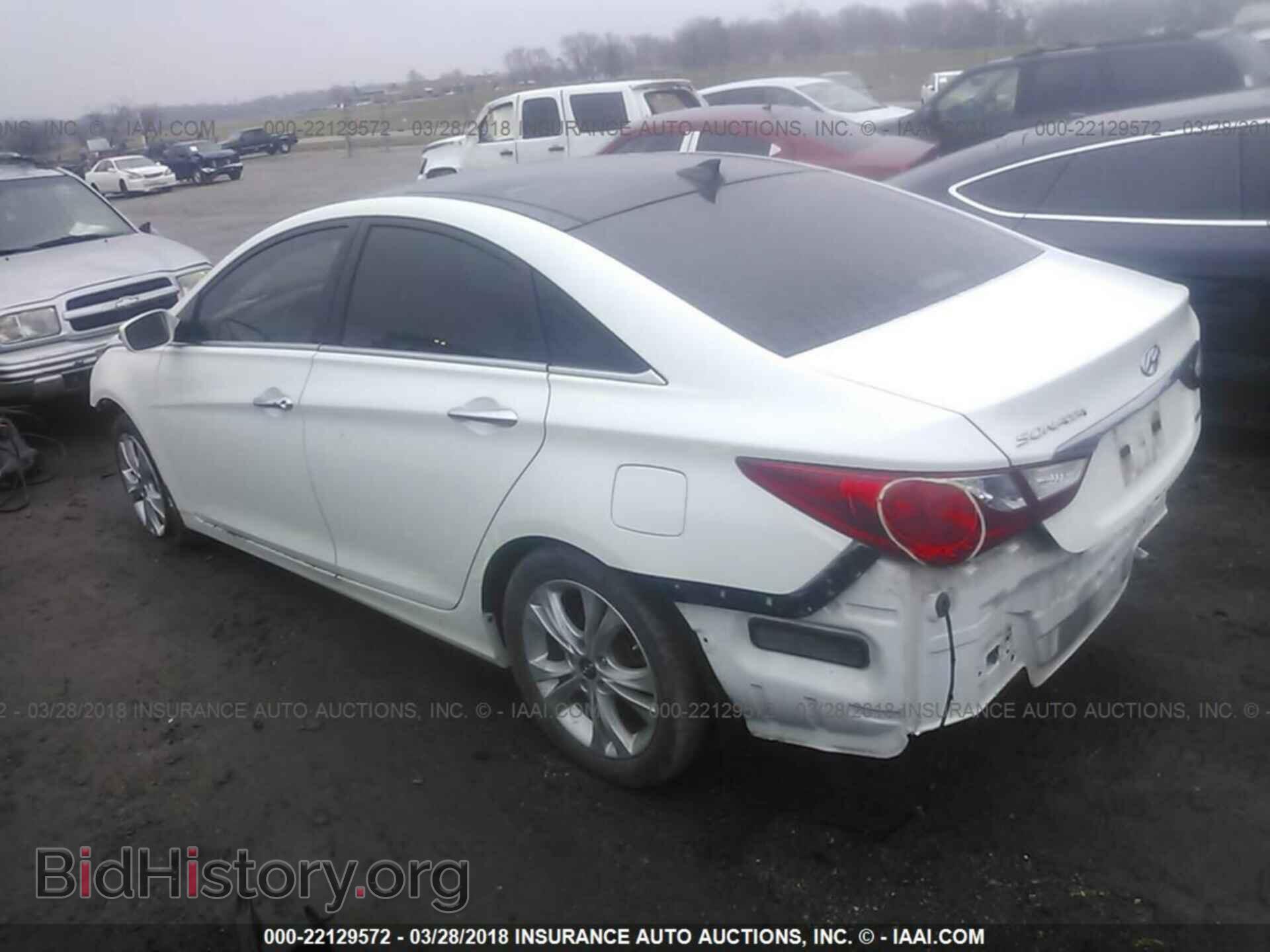 2012 Hyundai Sonata - VIN: 5NPEC4AC8CH377406 - Photo 3