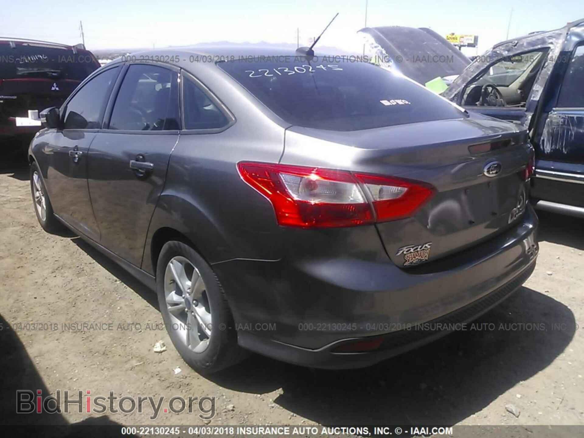 2014 Ford Focus - VIN: 1FADP3F21EL183749 - Photo 3