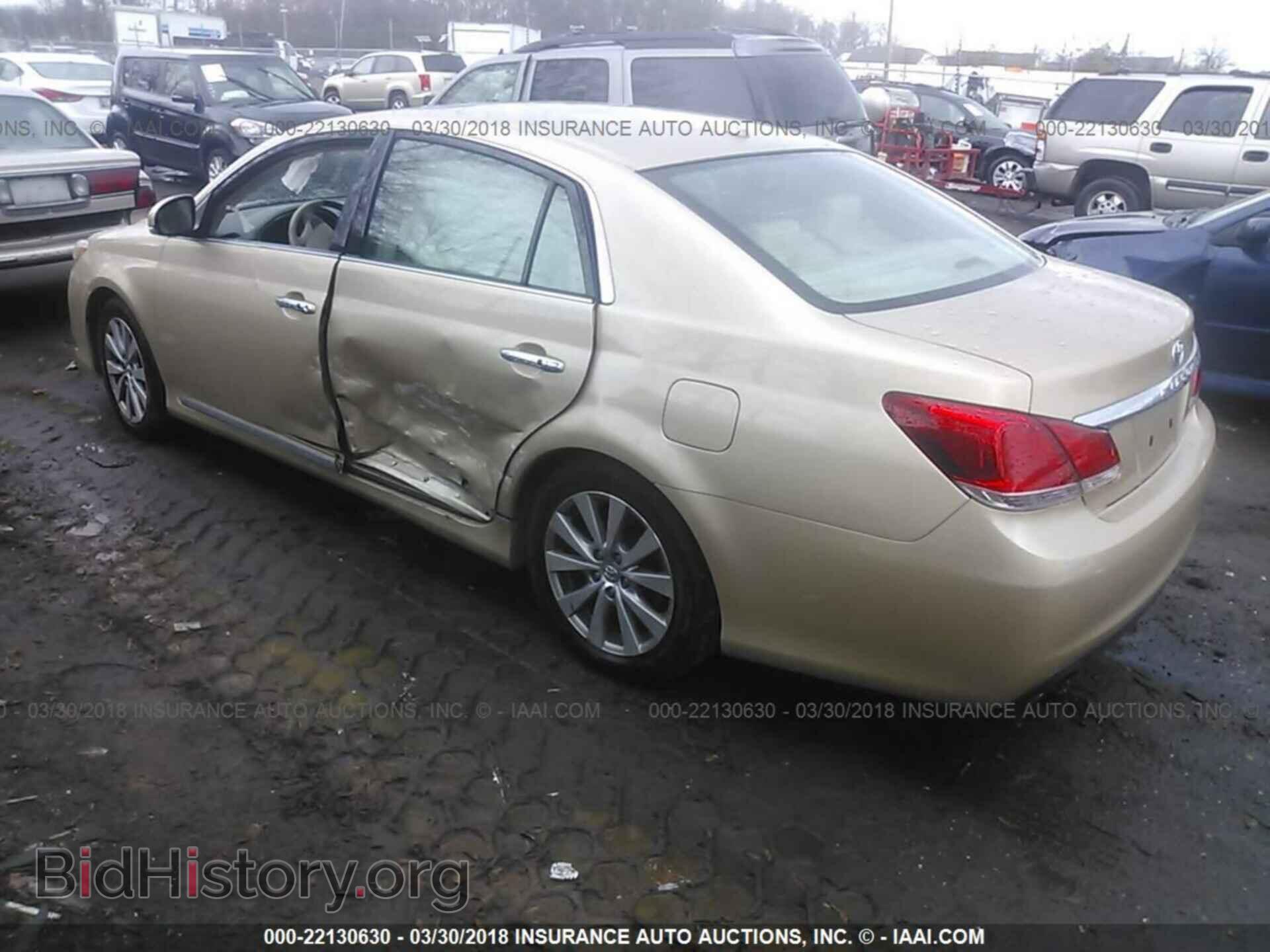 2011 Toyota Avalon - VIN: 4T1BK3DBXBU428519 - Фото 3