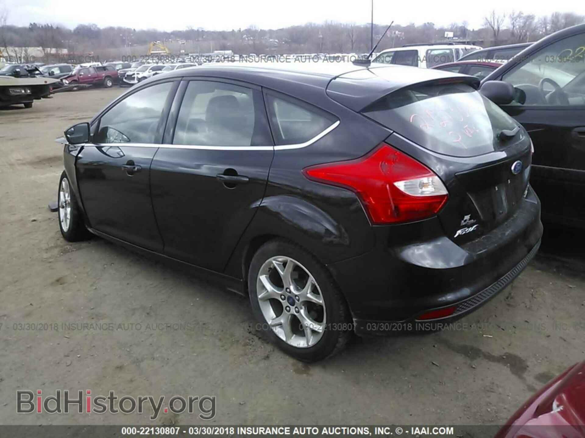 2012 Ford Focus - VIN: 1FAHP3N28CL451311 - Photo 3