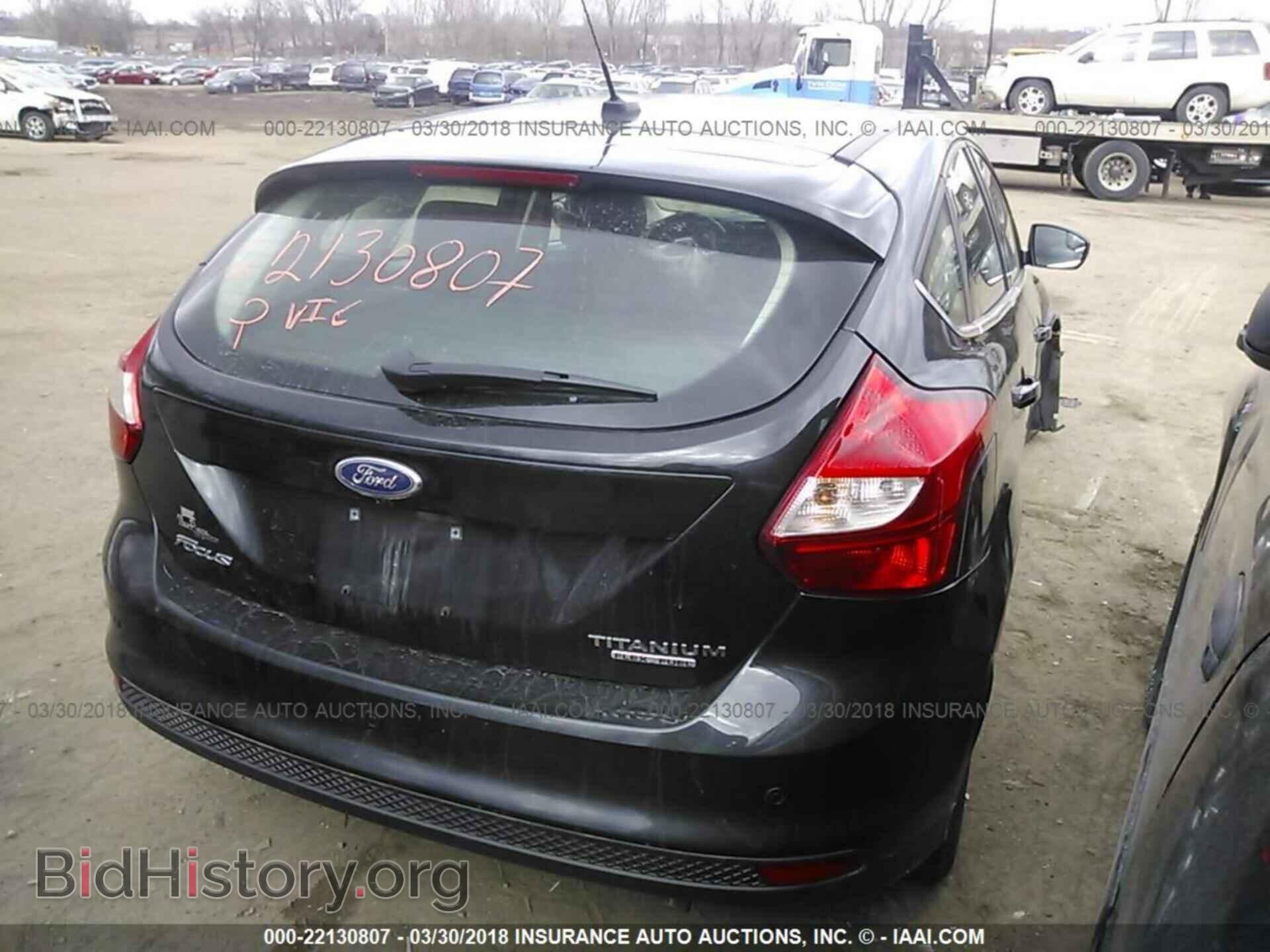2012 Ford Focus - VIN: 1FAHP3N28CL451311 - Photo 4