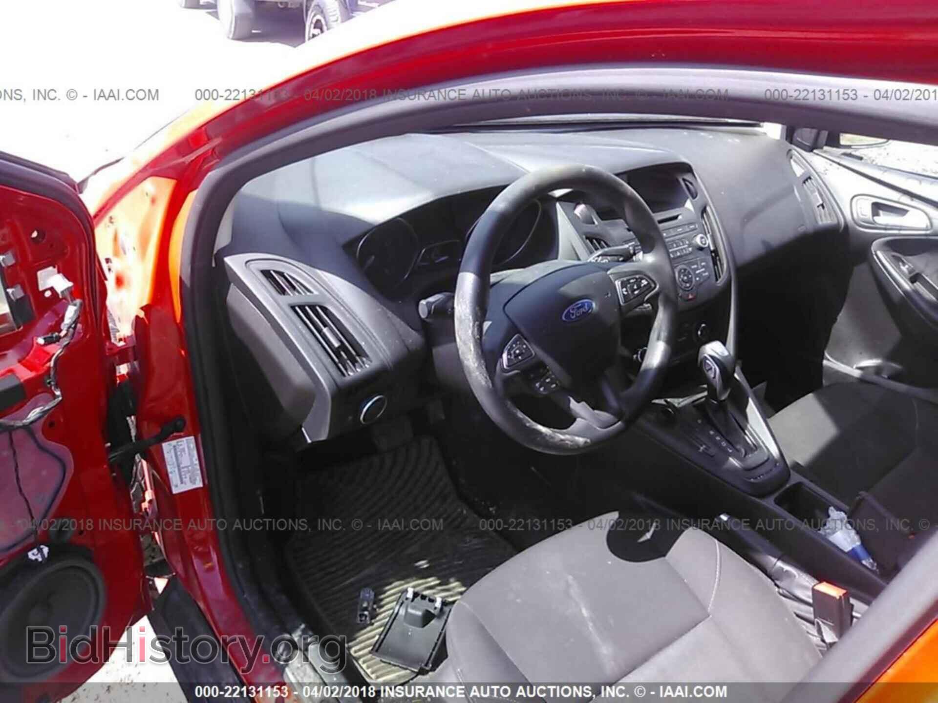 2015 Ford Focus - VIN: 1FADP3K22FL302335 - Photo 5