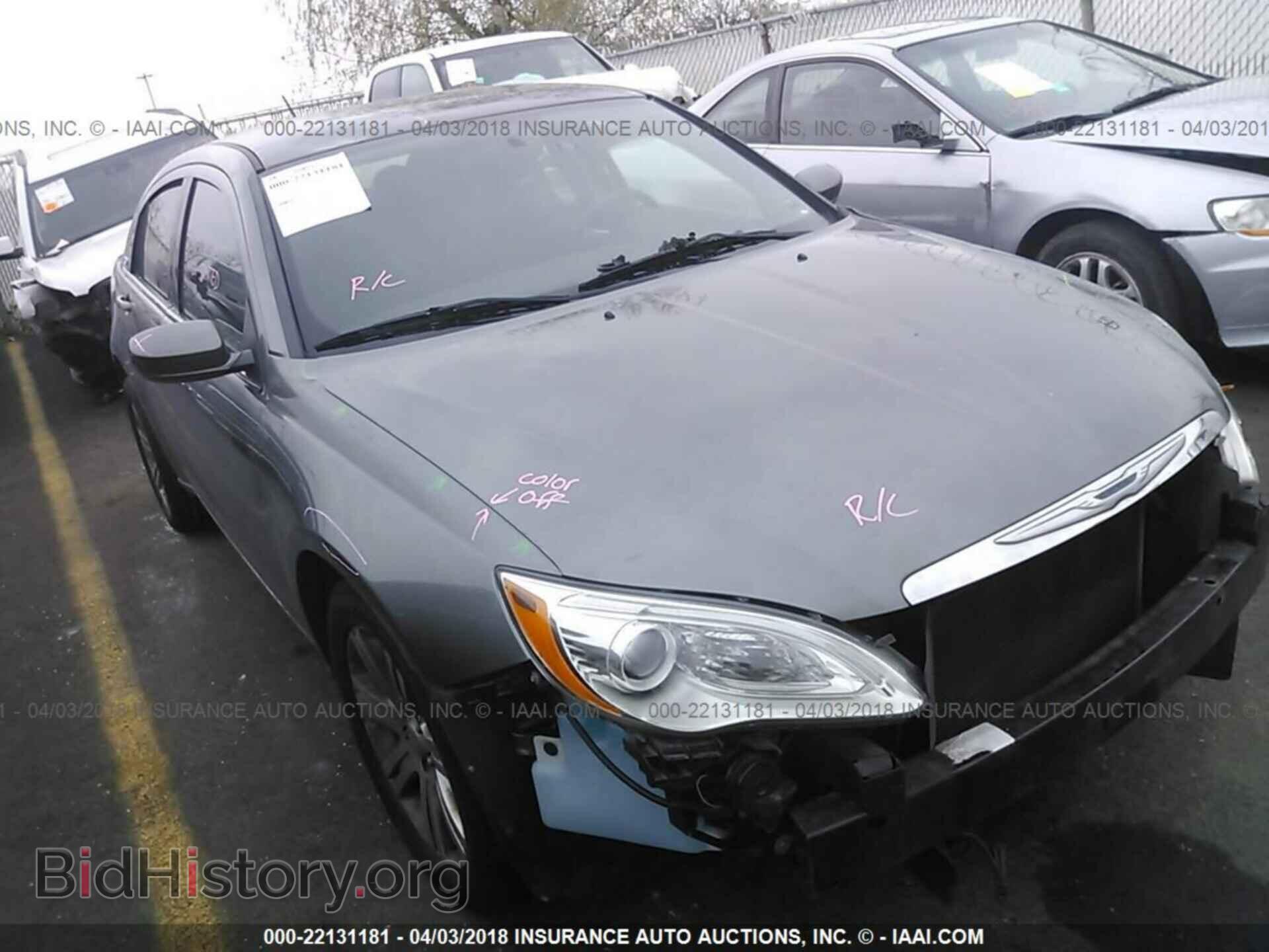 Photo 1C3CCBBB4DN694073 - Chrysler 200 2013