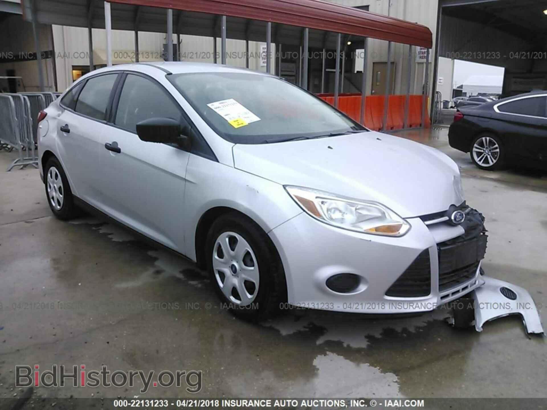 Photo 1FAHP3E22CL284413 - Ford Focus 2012