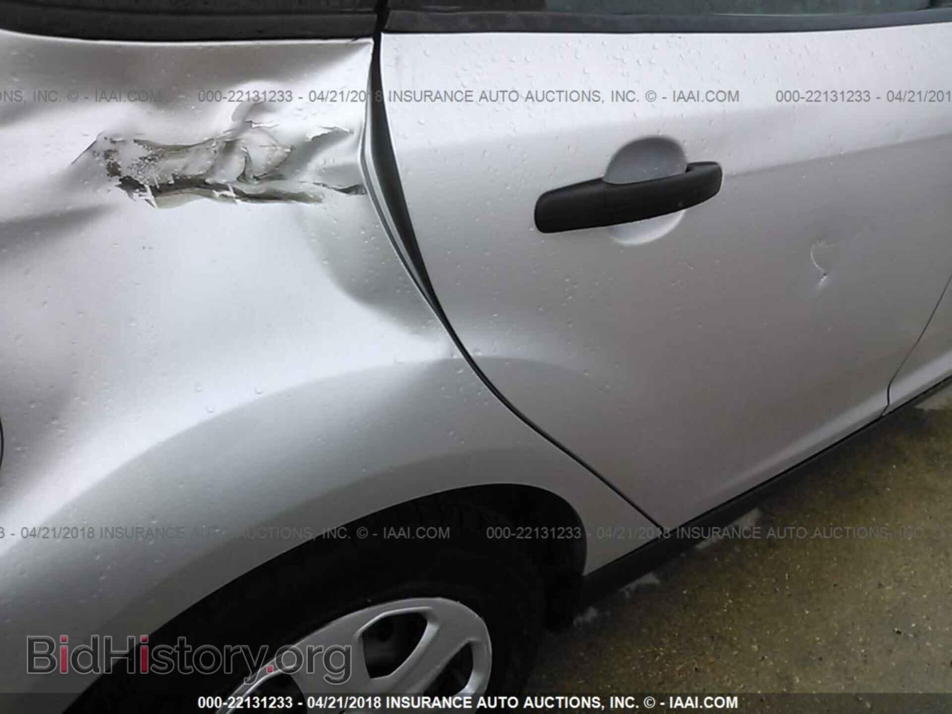 2012 Ford Focus - VIN: 1FAHP3E22CL284413 - Photo 6