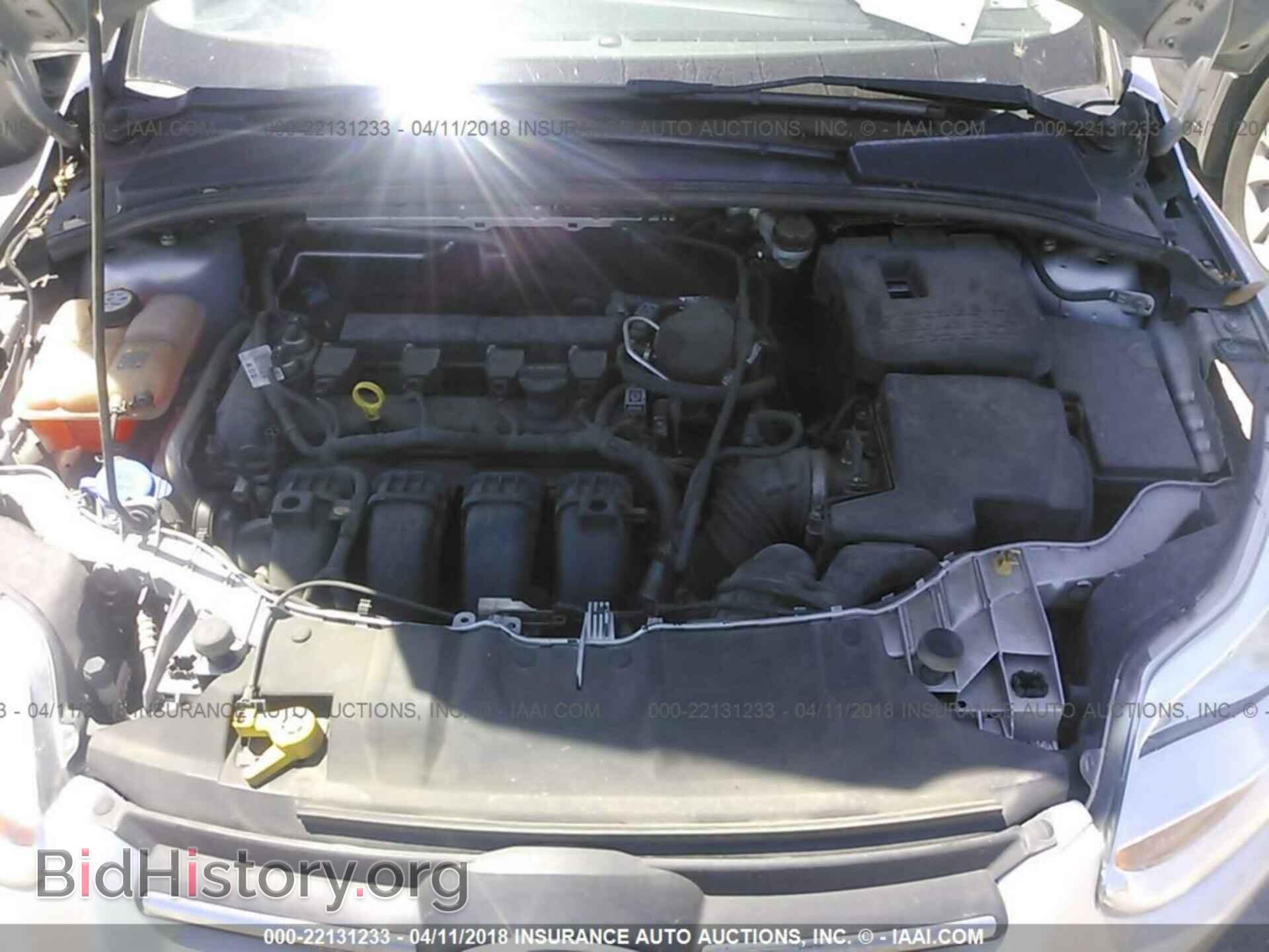 2012 Ford Focus - VIN: 1FAHP3E22CL284413 - Photo 10