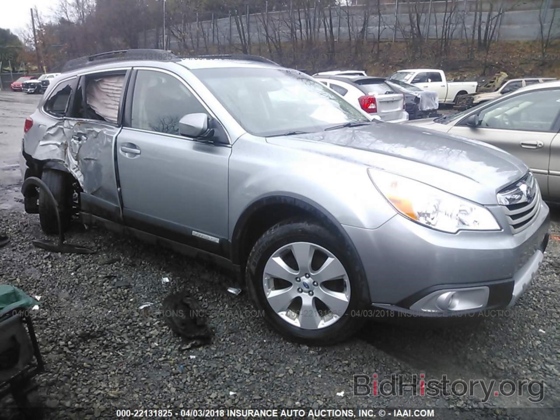 Photo 4S4BRBKC1B3446561 - Subaru Outback 2011