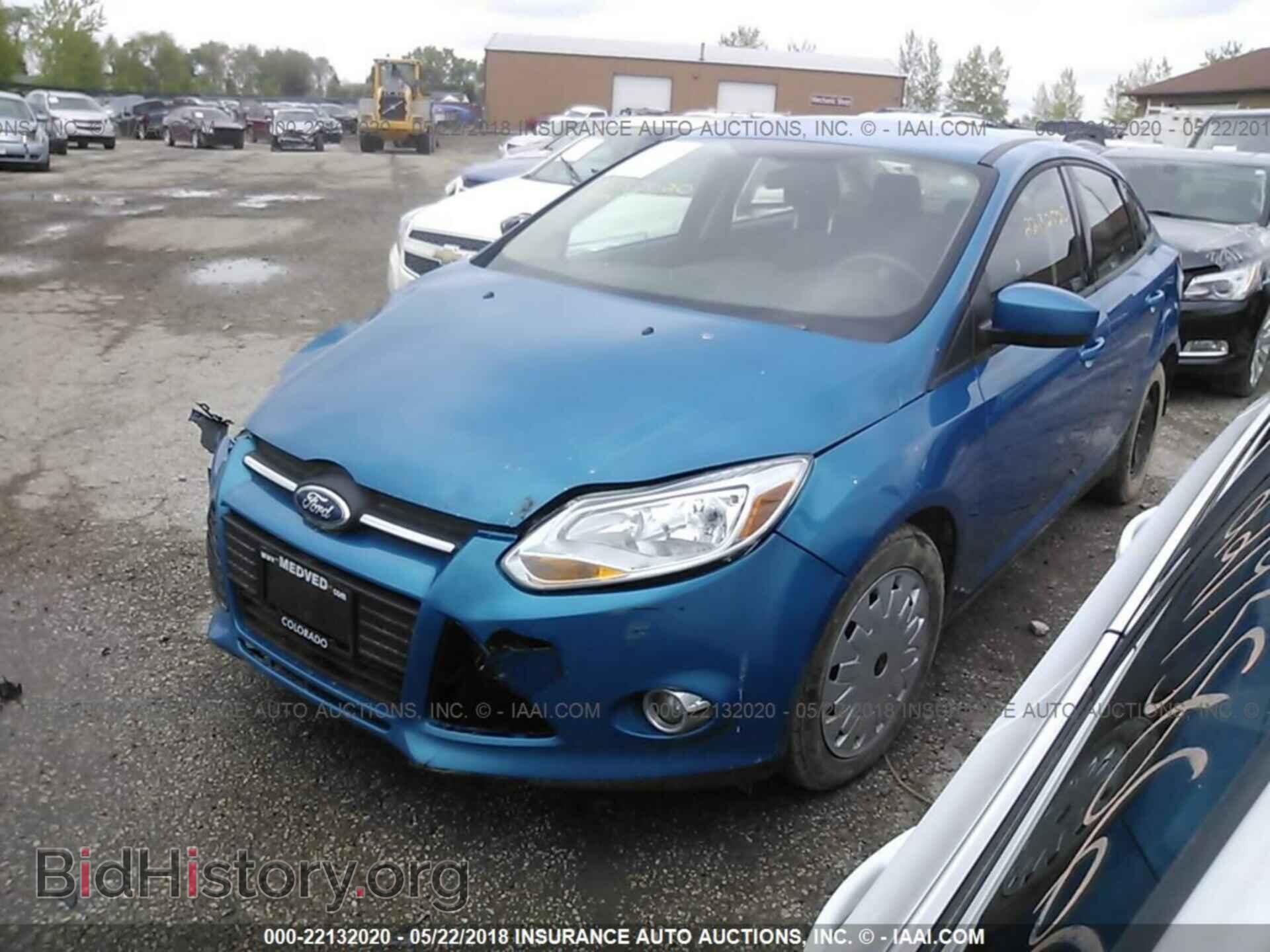 2012 Ford Focus - VIN: 1FAHP3F29CL262522 - Photo 2