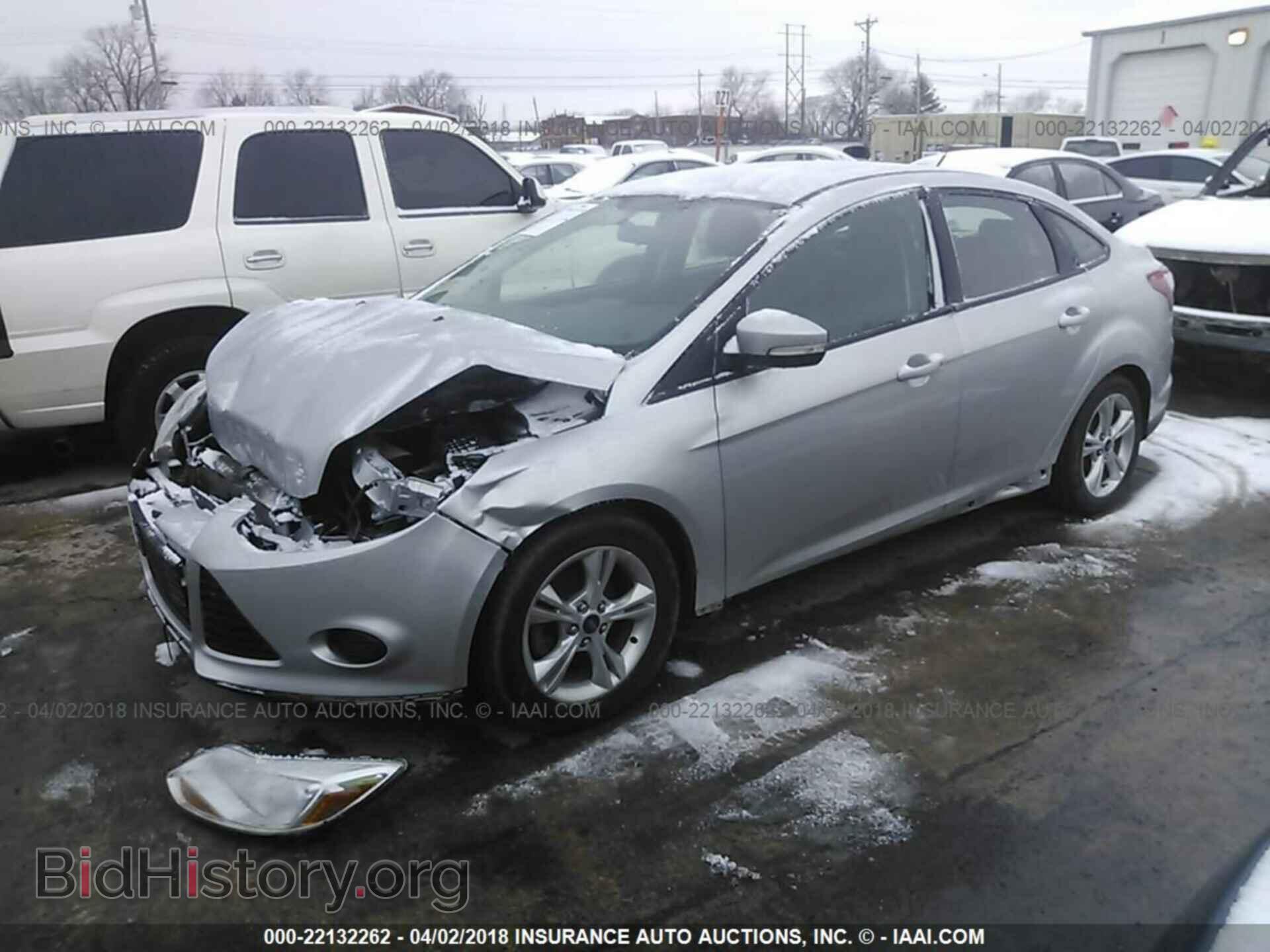 2014 Ford Focus - VIN: 1FADP3F2XEL160213 - Photo 2